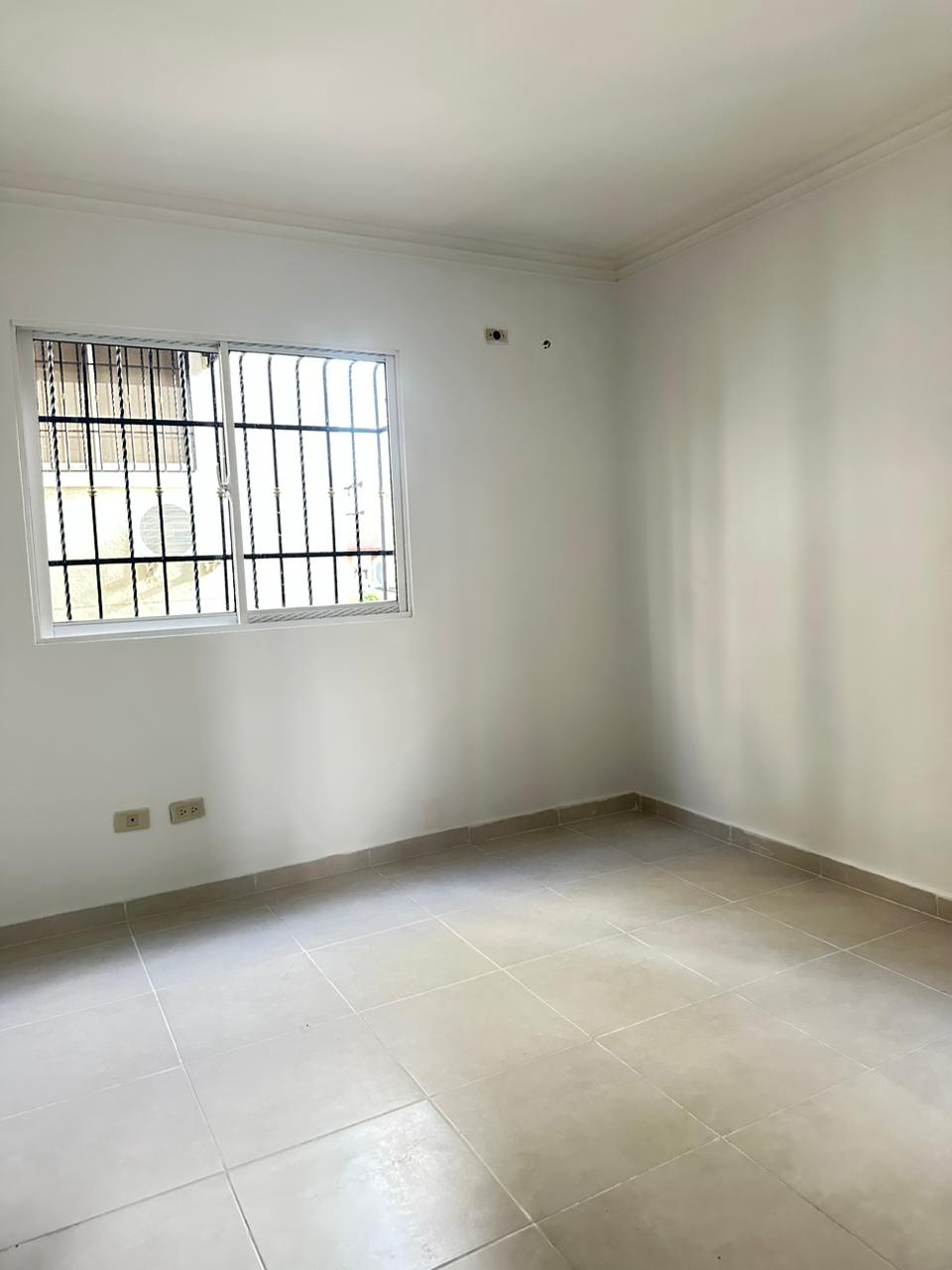 Santo Domingo Oeste  Se Encuentra Residencial monumental a 200 metro d Foto 7266143-9.jpg