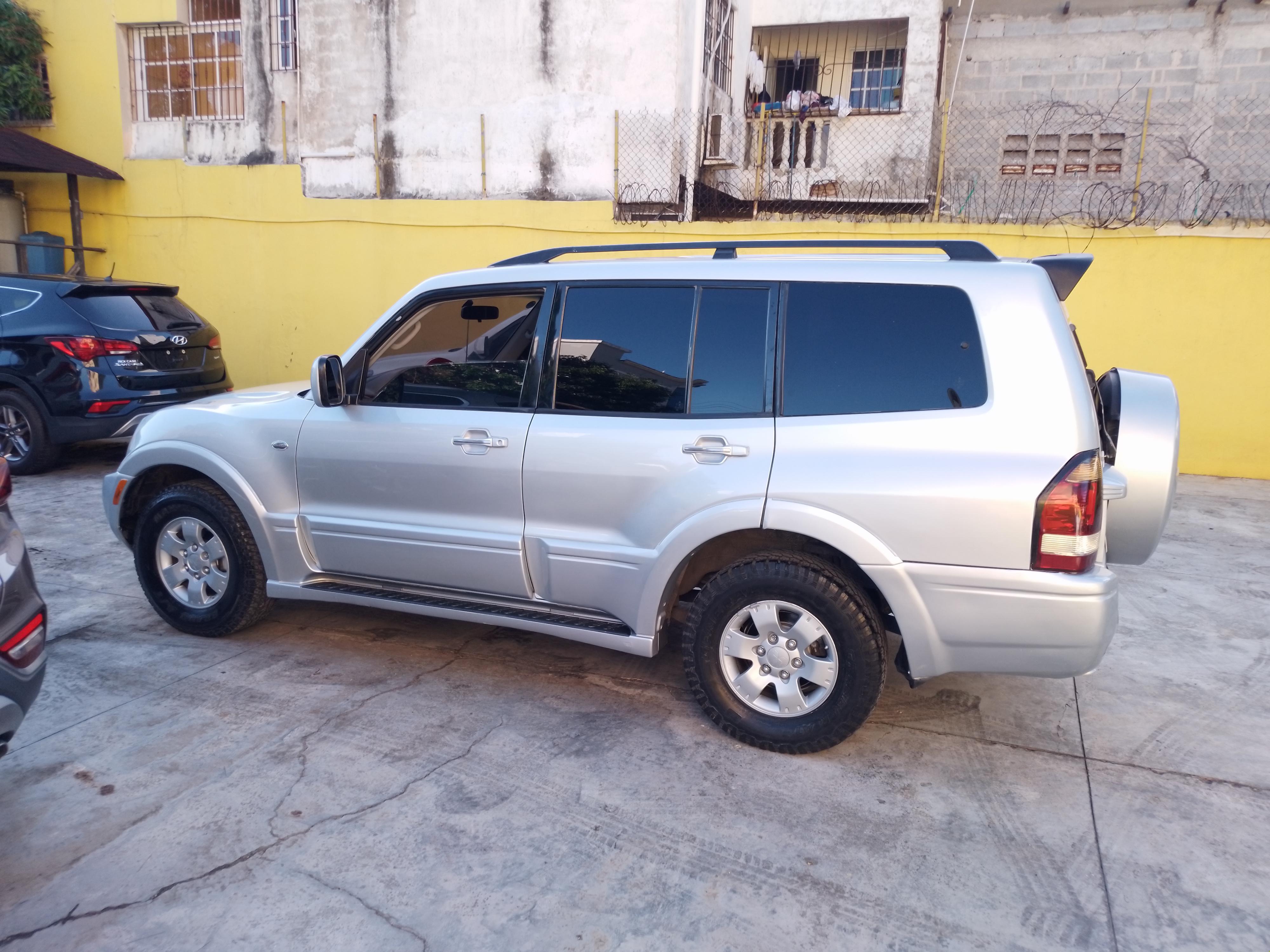 Mitsubishi Montero 2004 Limited 4x4 recibo vehículo Foto 7266326-4.jpg
