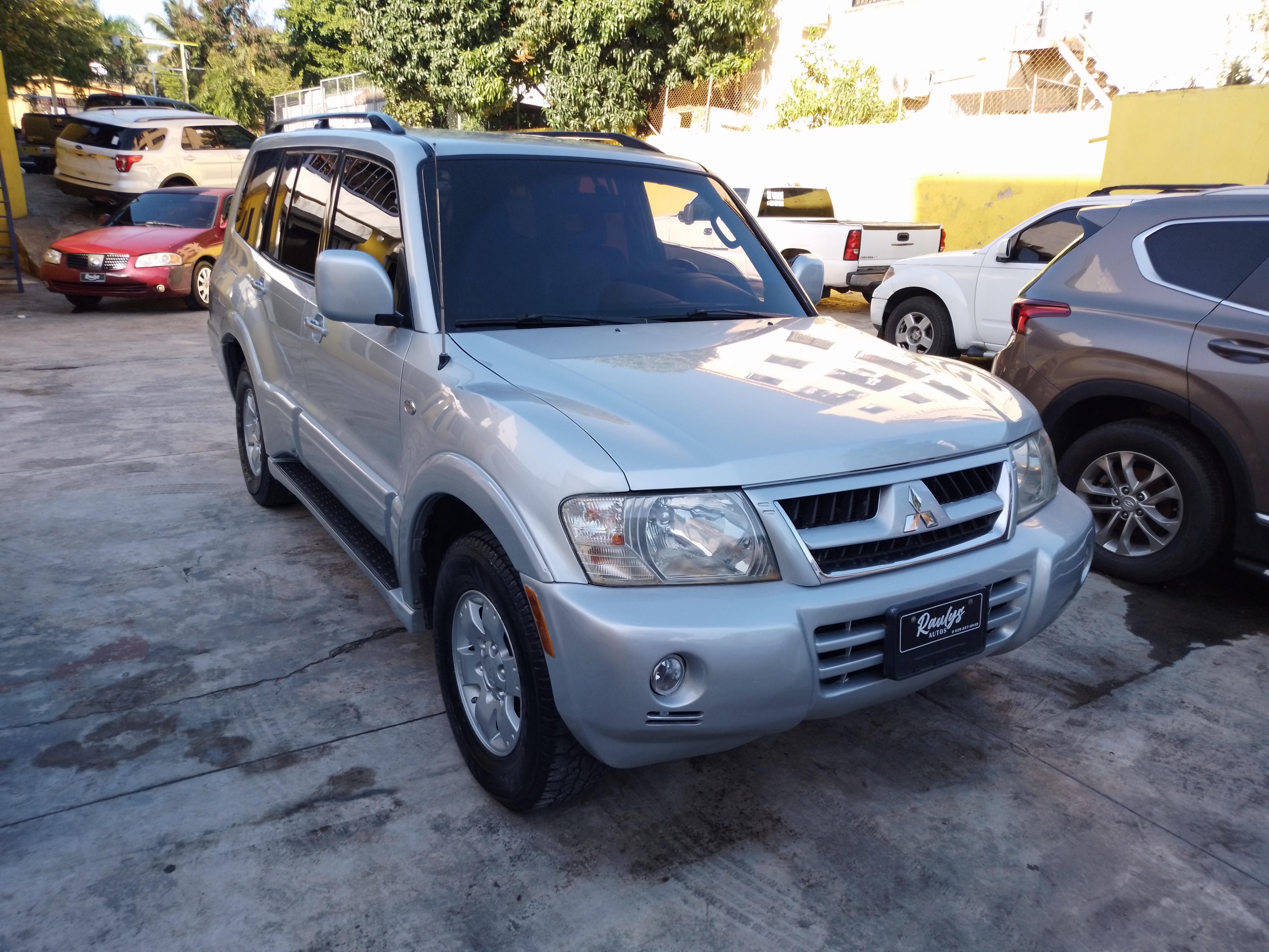 Mitsubishi Montero 2004 Limited 4x4 recibo vehículo Foto 7266326-5.jpg