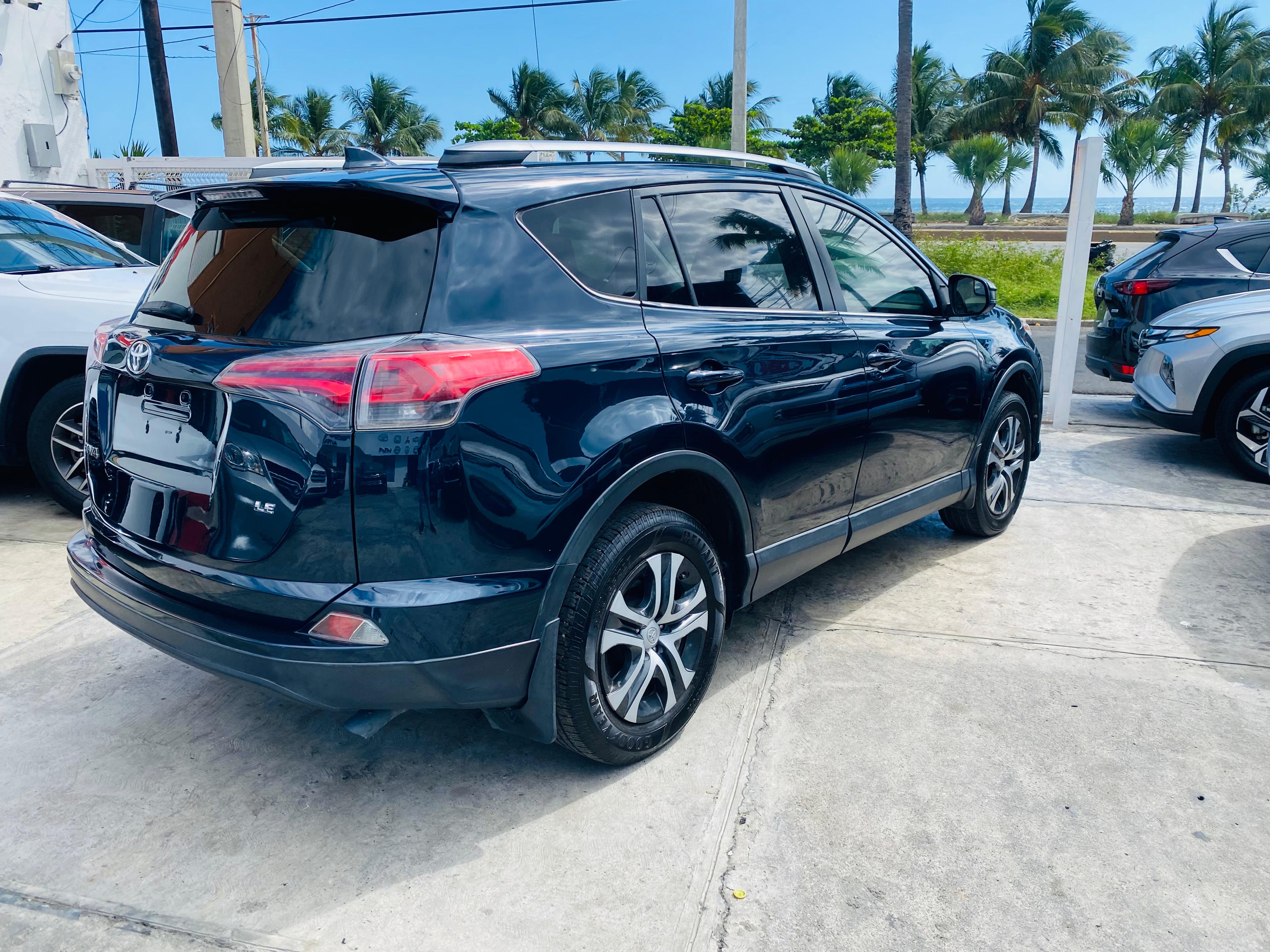 TOYOTA RAV4 LE 2018 Foto 7266383-4.jpg