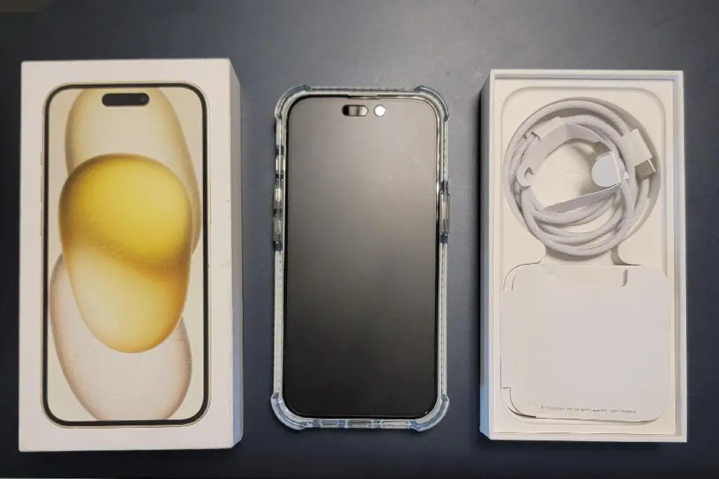 VENDO IPHONE 15 EN SU CAJA ORIGINAL COMO NUEVO Foto 7266815-1.jpg