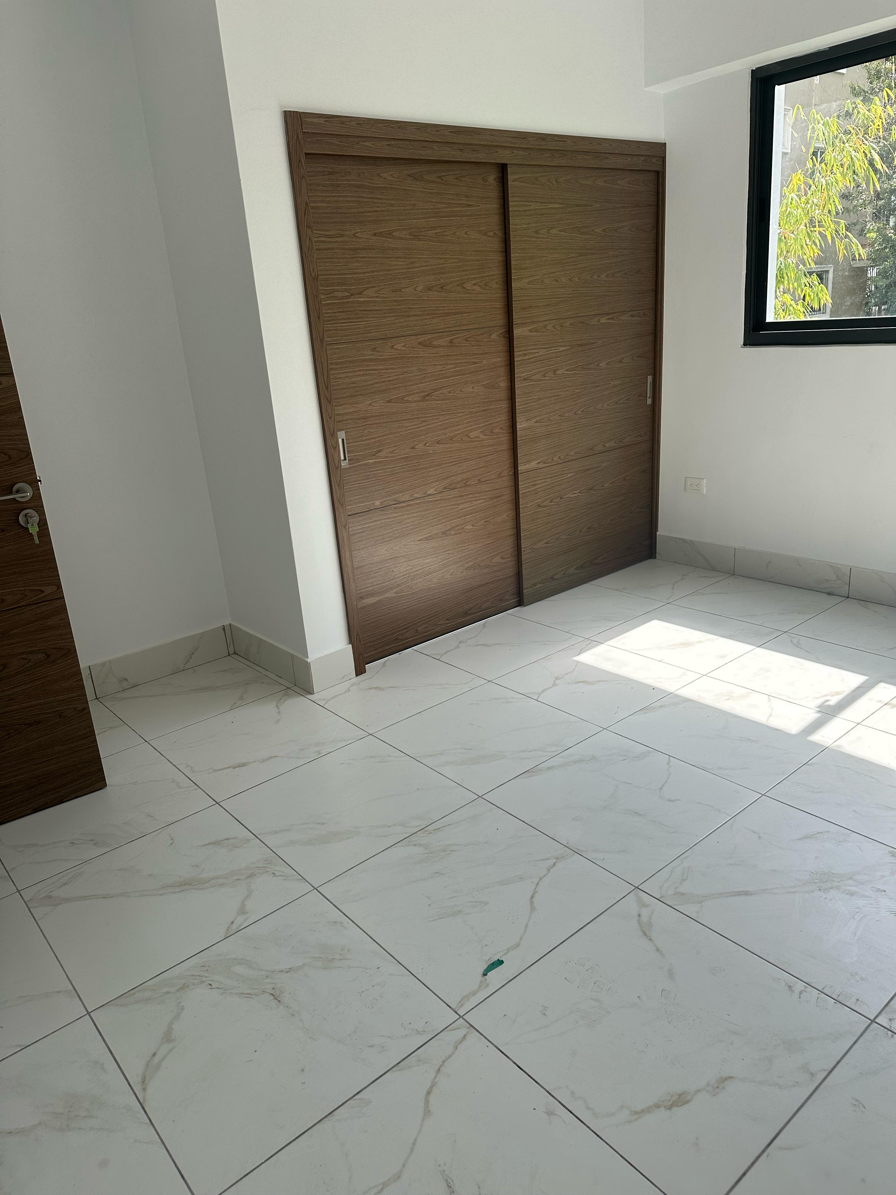 Apartamento en alquiler en el Sector de Piantini de 1 habitaciones Foto 7266856-10.jpg