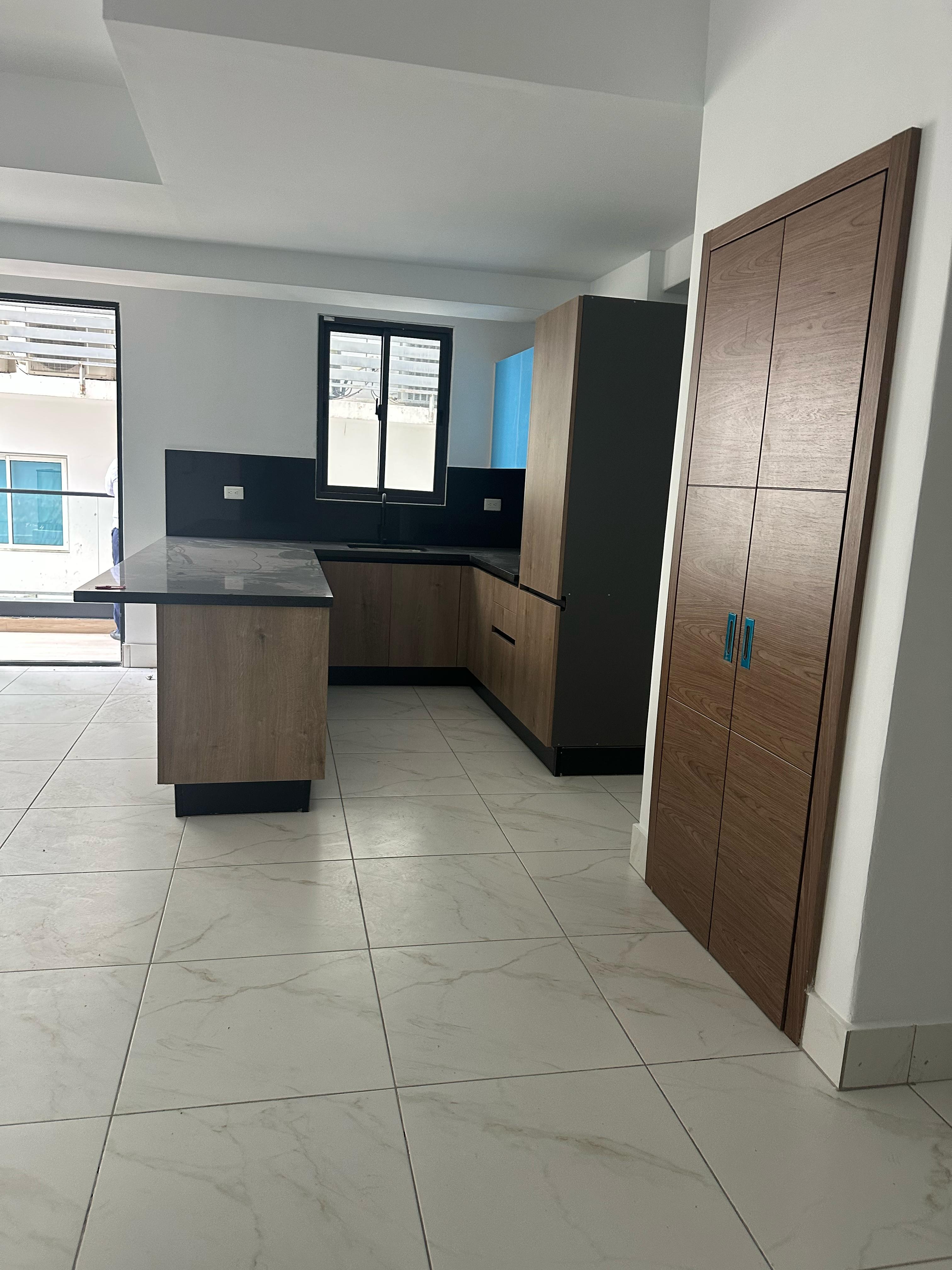 Apartamento en alquiler en el Sector de Piantini de 1 habitaciones Foto 7266856-4.jpg
