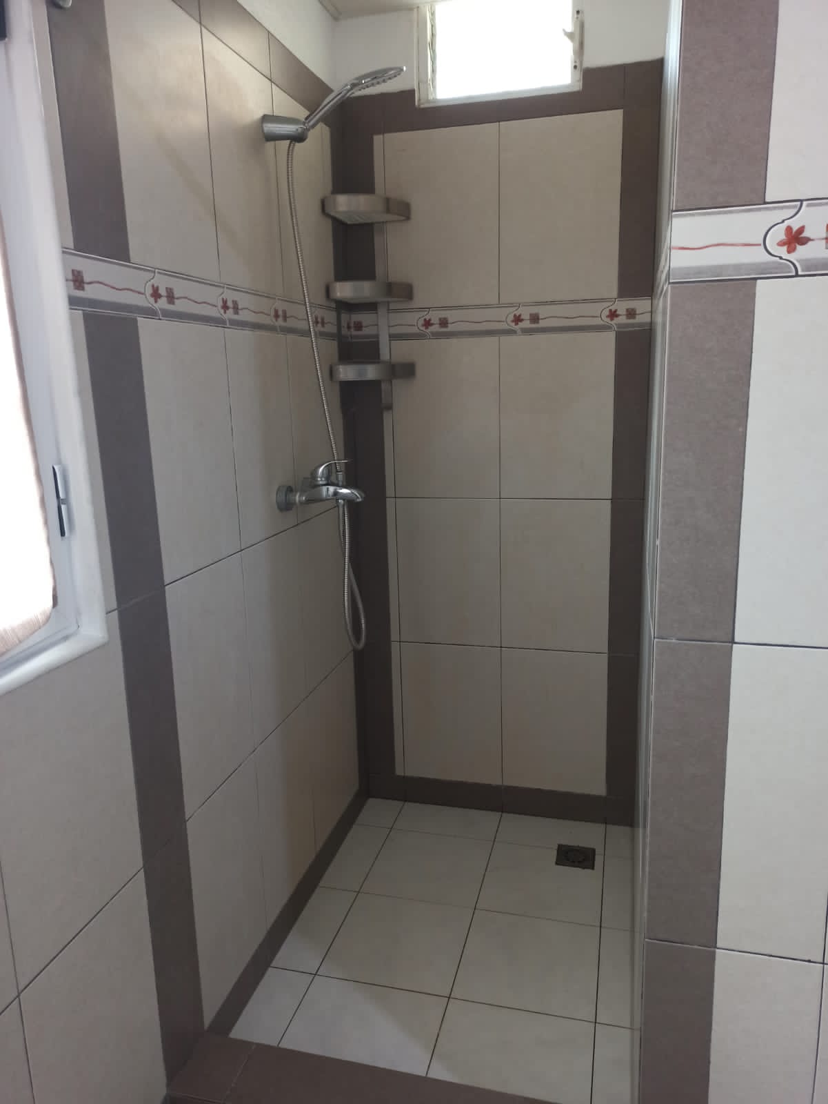 APARTAMENTO DE 107 METROS DE CONSTRUCCION !!! Foto 7266858-3.jpg