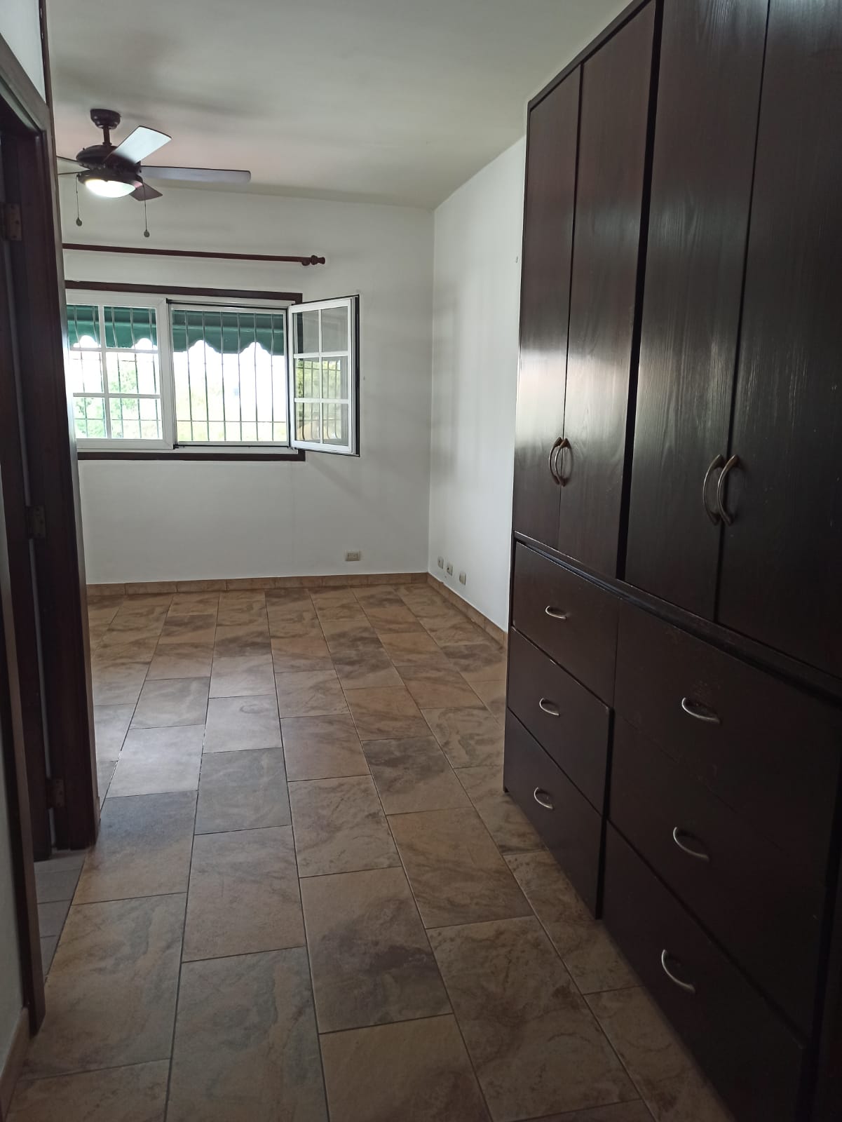 APARTAMENTO DE 107 METROS DE CONSTRUCCION !!! Foto 7266858-5.jpg