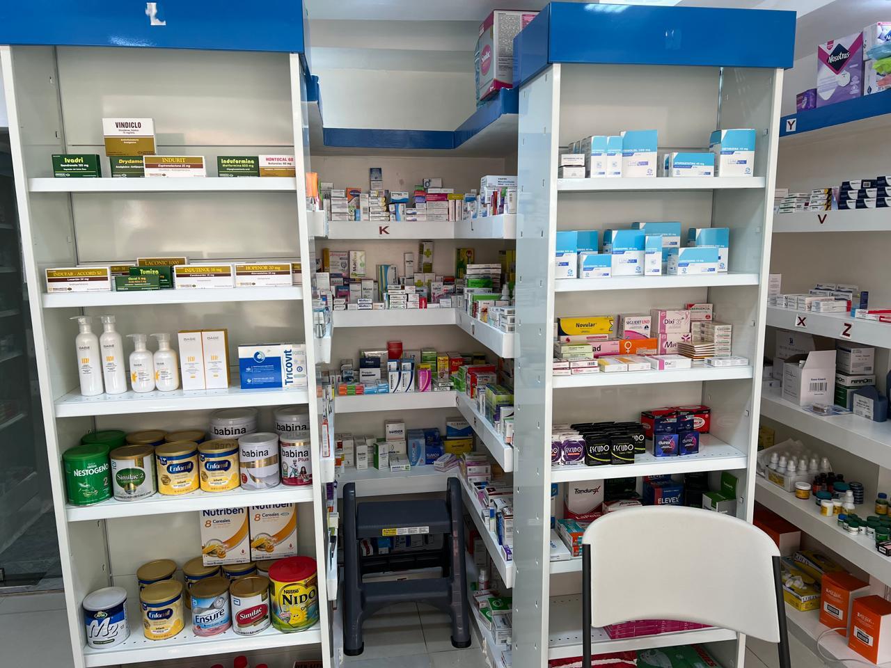 Farmacia en venta  con inventario. Negociable  Foto 7266879-3.jpg