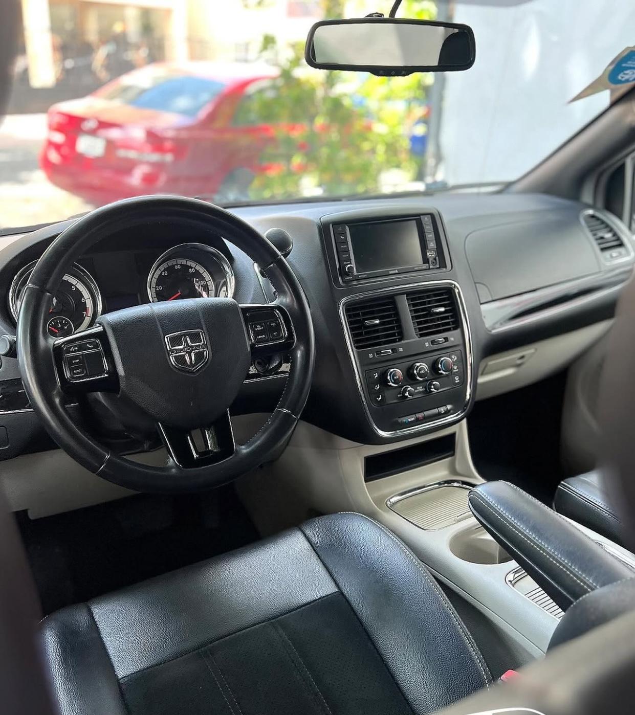 DODGE GRAND CARAVAN SXT 2018 Foto 7266889-13.jpg