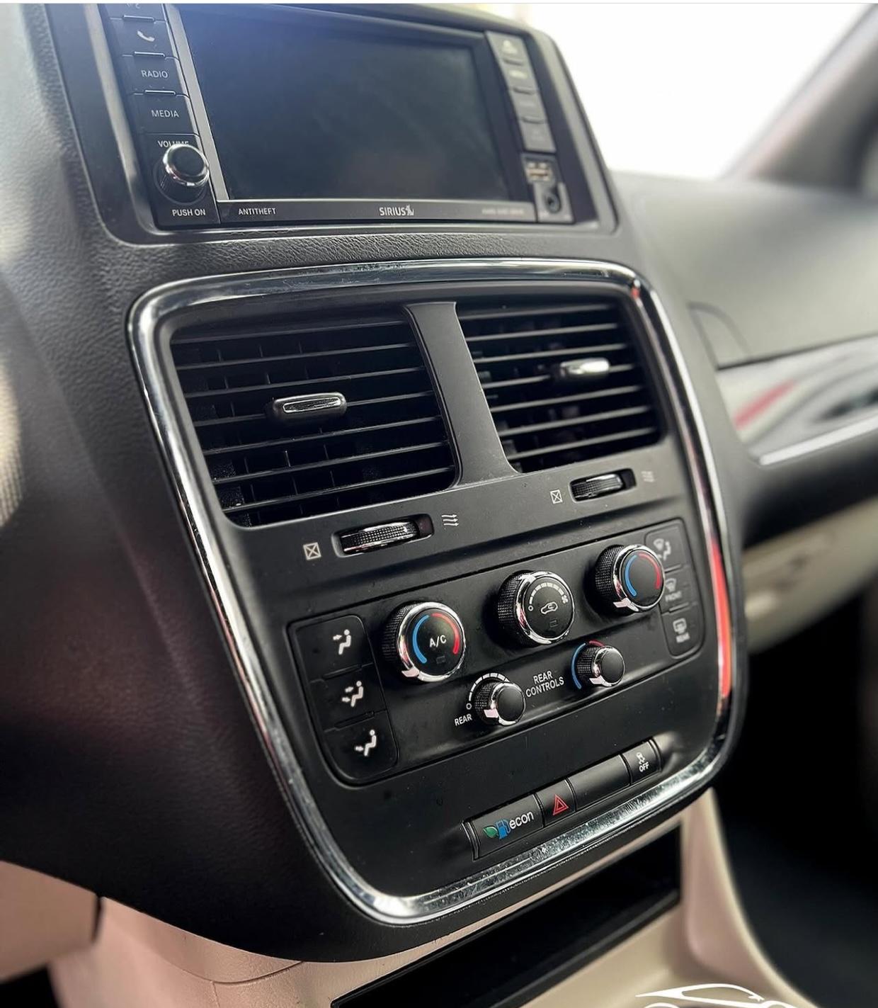 DODGE GRAND CARAVAN SXT 2018 Foto 7266889-15.jpg