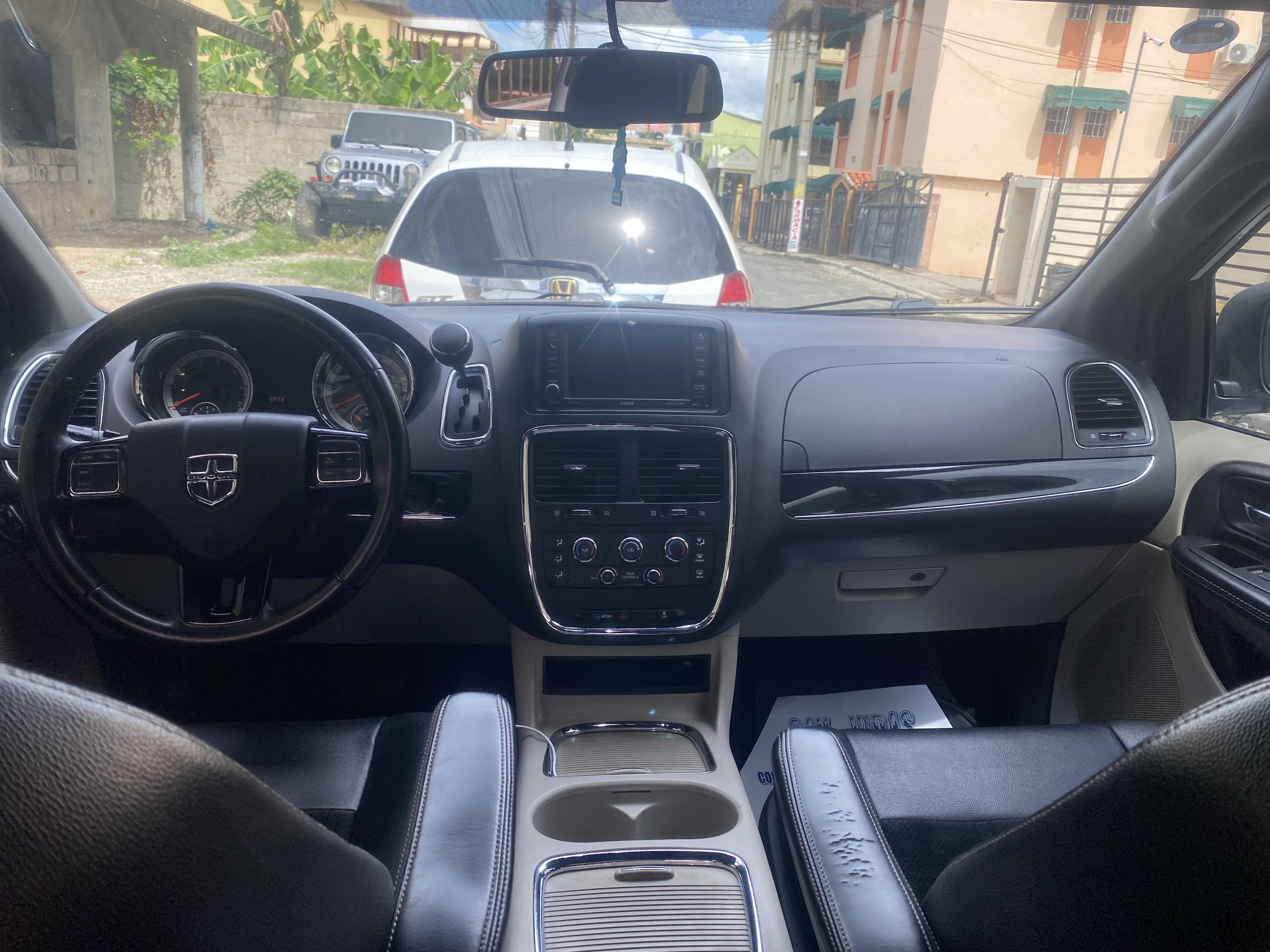 DODGE GRAND CARAVAN SXT 2018 Foto 7266889-4.jpg