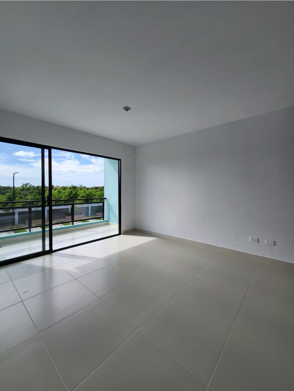 Apartamento de 2 habitaciones en alquiler en Bávaro cerca de Downtown  Foto 7266993-5.jpg