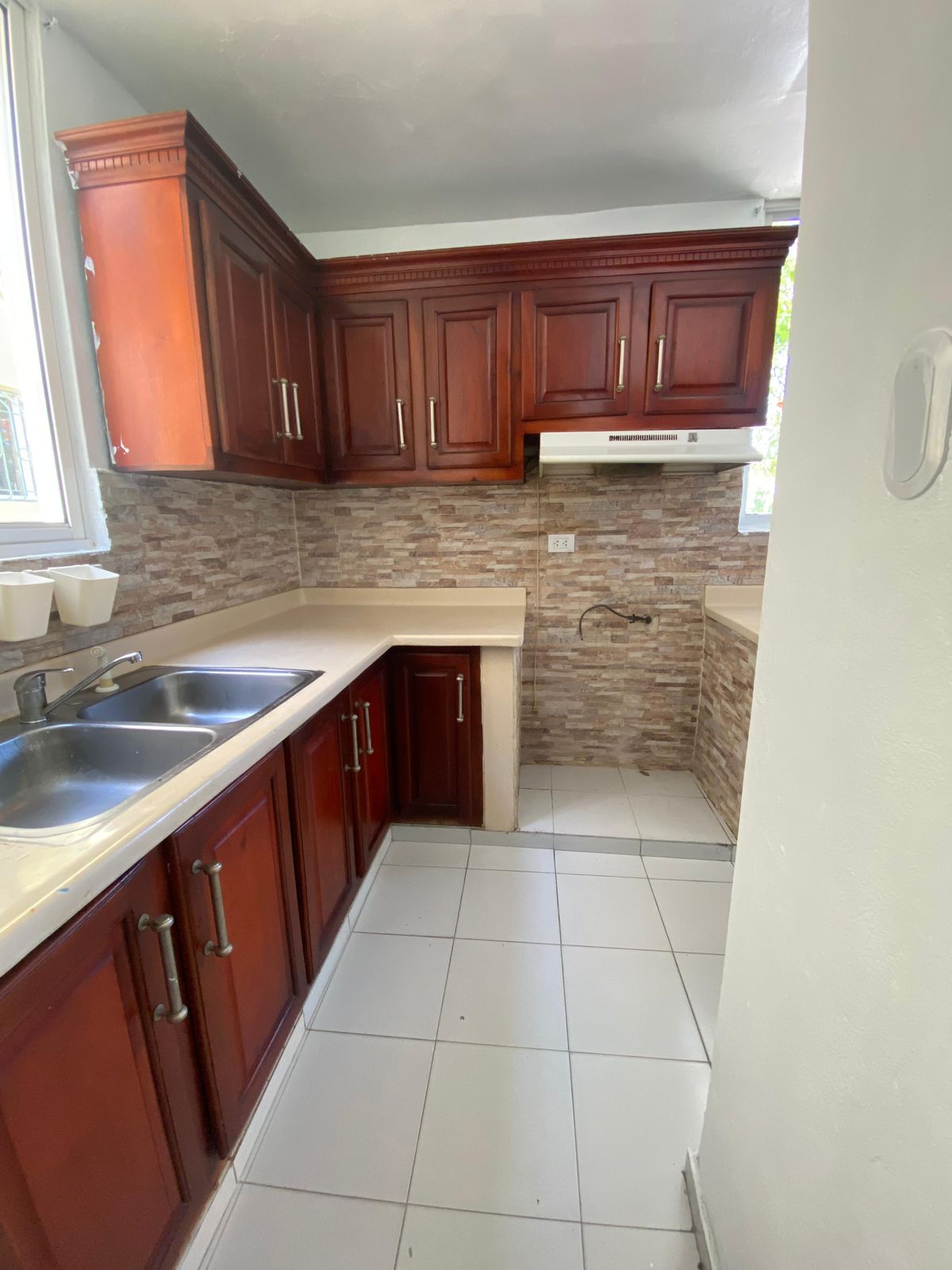 Alquiler - Amplio Apartamento en Los Prados - Santo Domingo DN Foto 7267033-3.jpg