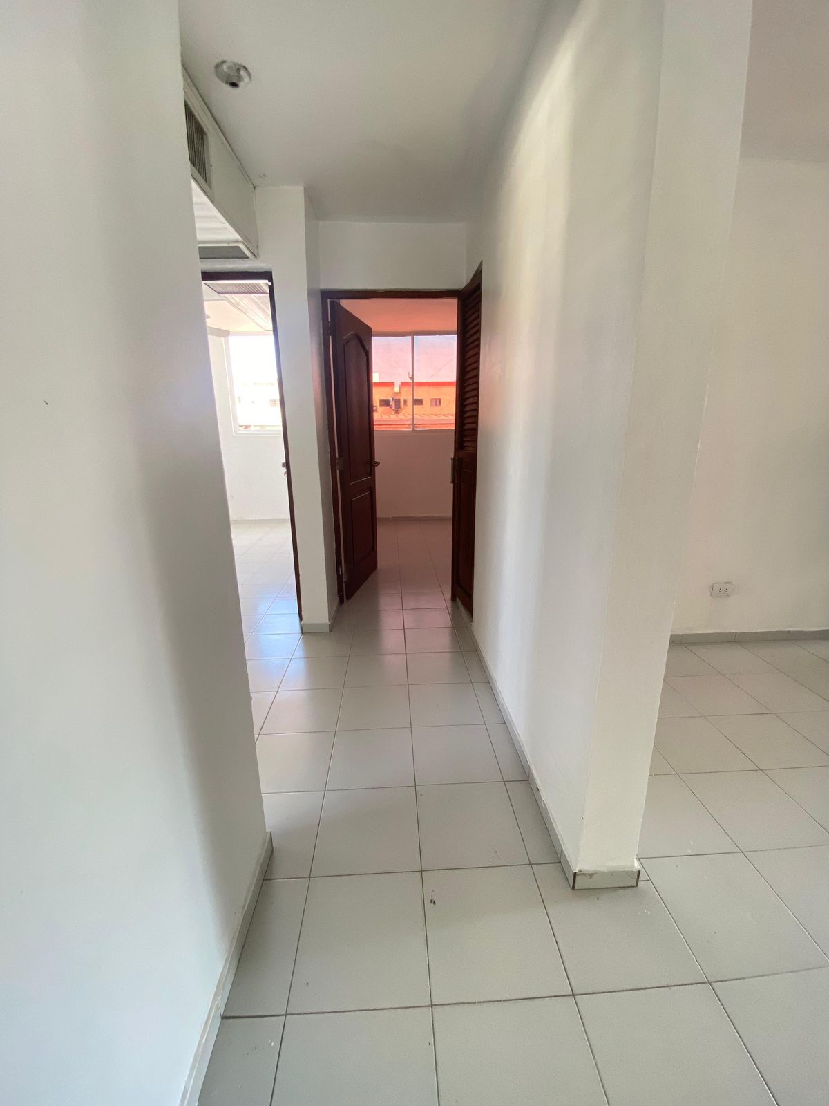Alquiler - Amplio Apartamento en Los Prados - Santo Domingo DN Foto 7267033-8.jpg