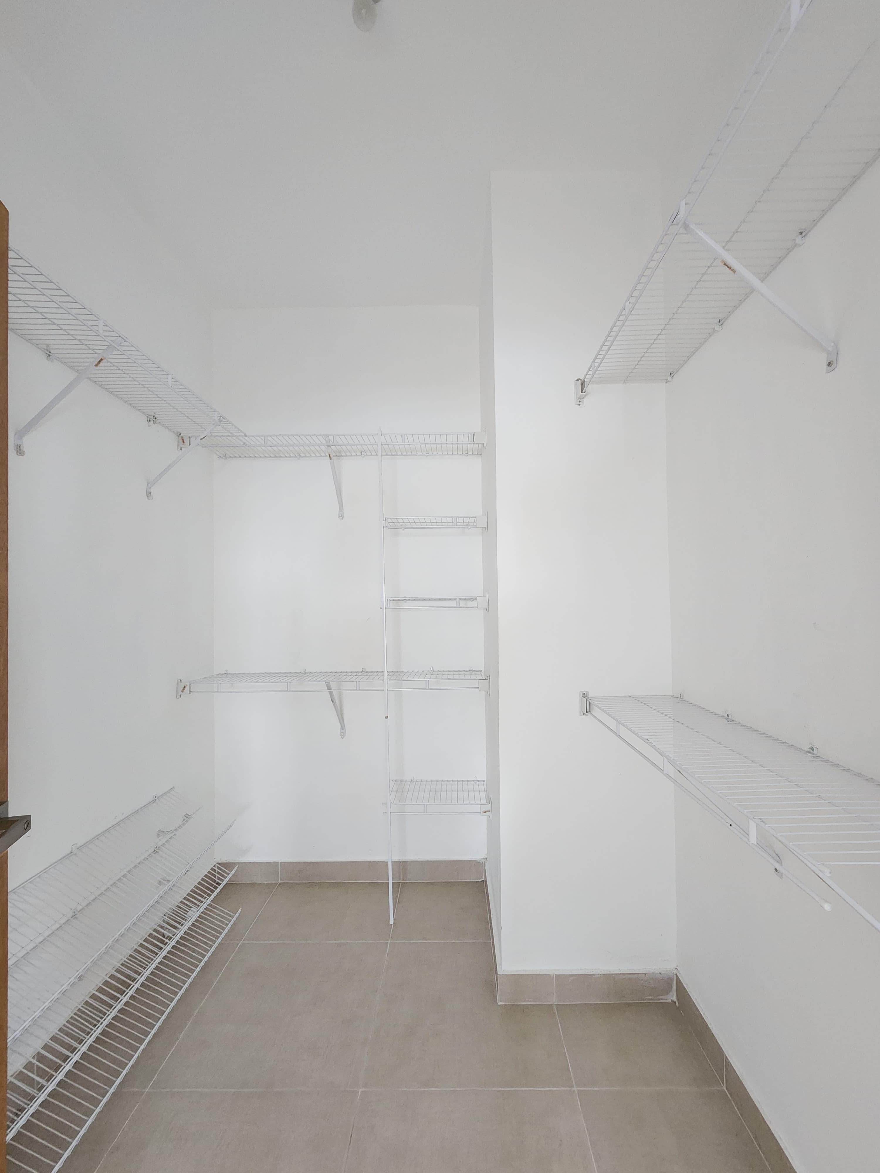 Alquiler de Apartamento de 2 Habitaciones Amueblado en Evaristo Morale Foto 7267036-8.jpg