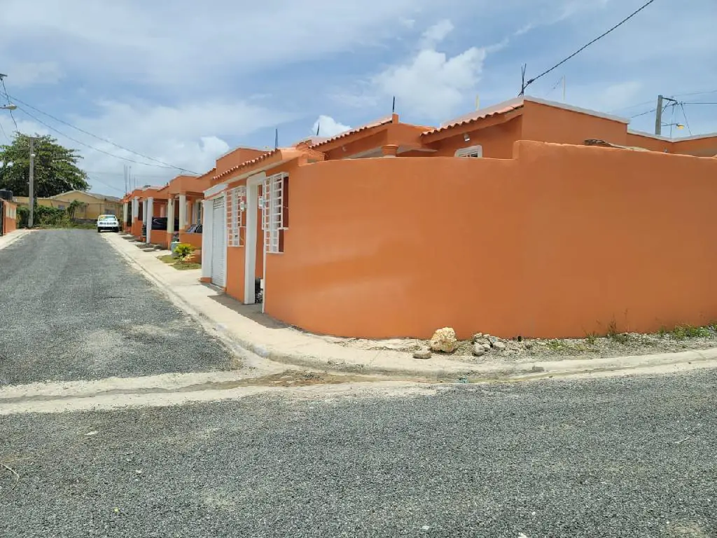 VENDO CASA EN ESTE  MARAVILLOSO RESIDENCIAL Foto 7267068-1.jpg