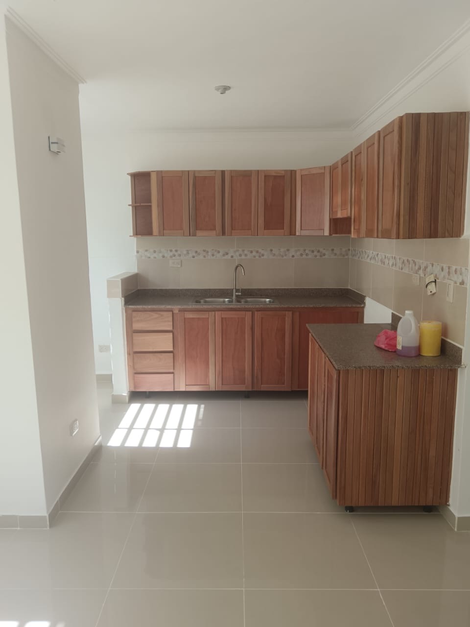 APARTAMENTO COMPLETAMENTE NUEVO  Foto 7267145-4.jpg