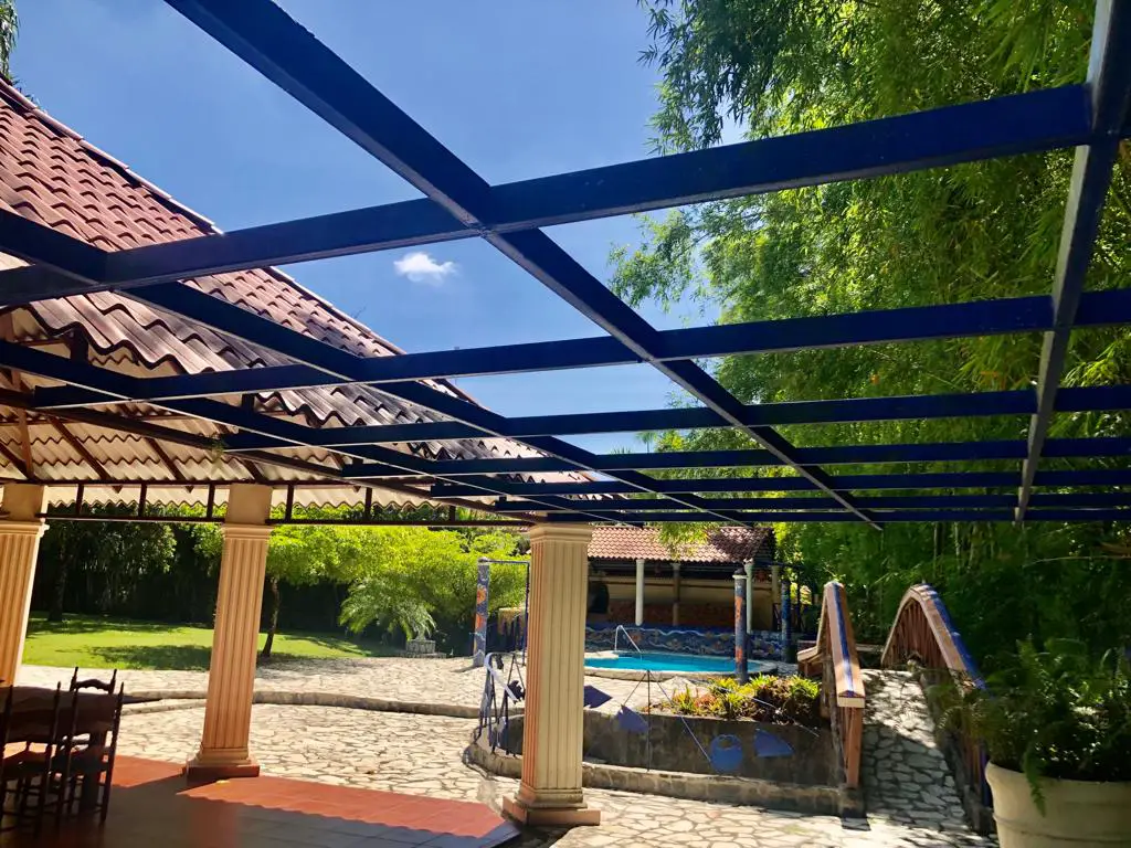 Finca de 11 tareas con casa campestre con río Masipedro dentro y pisci Foto 7267163-6.jpg