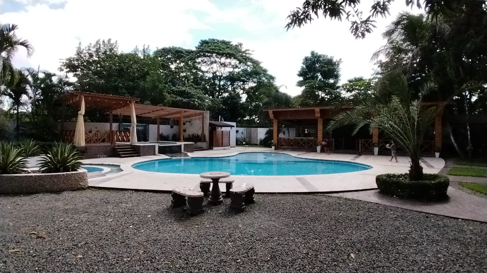 Majestuosa casa campestre con piscina Jacuzzi y el río Masipedro alred Foto 7267164-6.jpg