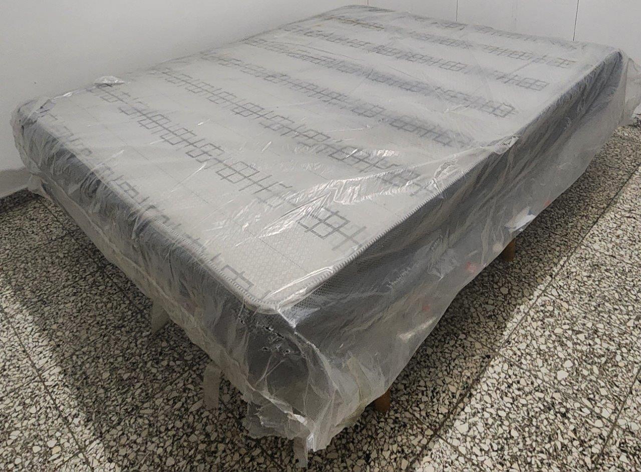 CAMA QUEEN SIZE PILLOW TOP EN SU FUNDA ORIGINAL ORIGINAL CON BASE Foto 7267326-2.jpg
