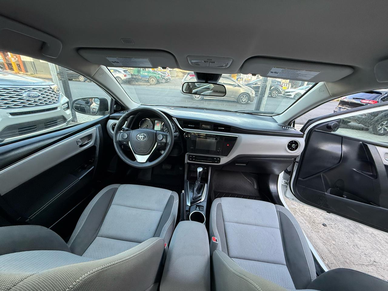 TOYOTA COROLLA L 2019 BLANCO RECIEN IMPORTADO Foto 7267458-11.jpg