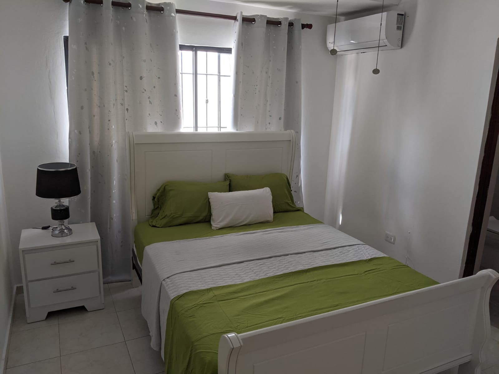 Apartamento cómodo en Alquiler en Evaristo Morales Amueblado Foto 7267461-7.jpg