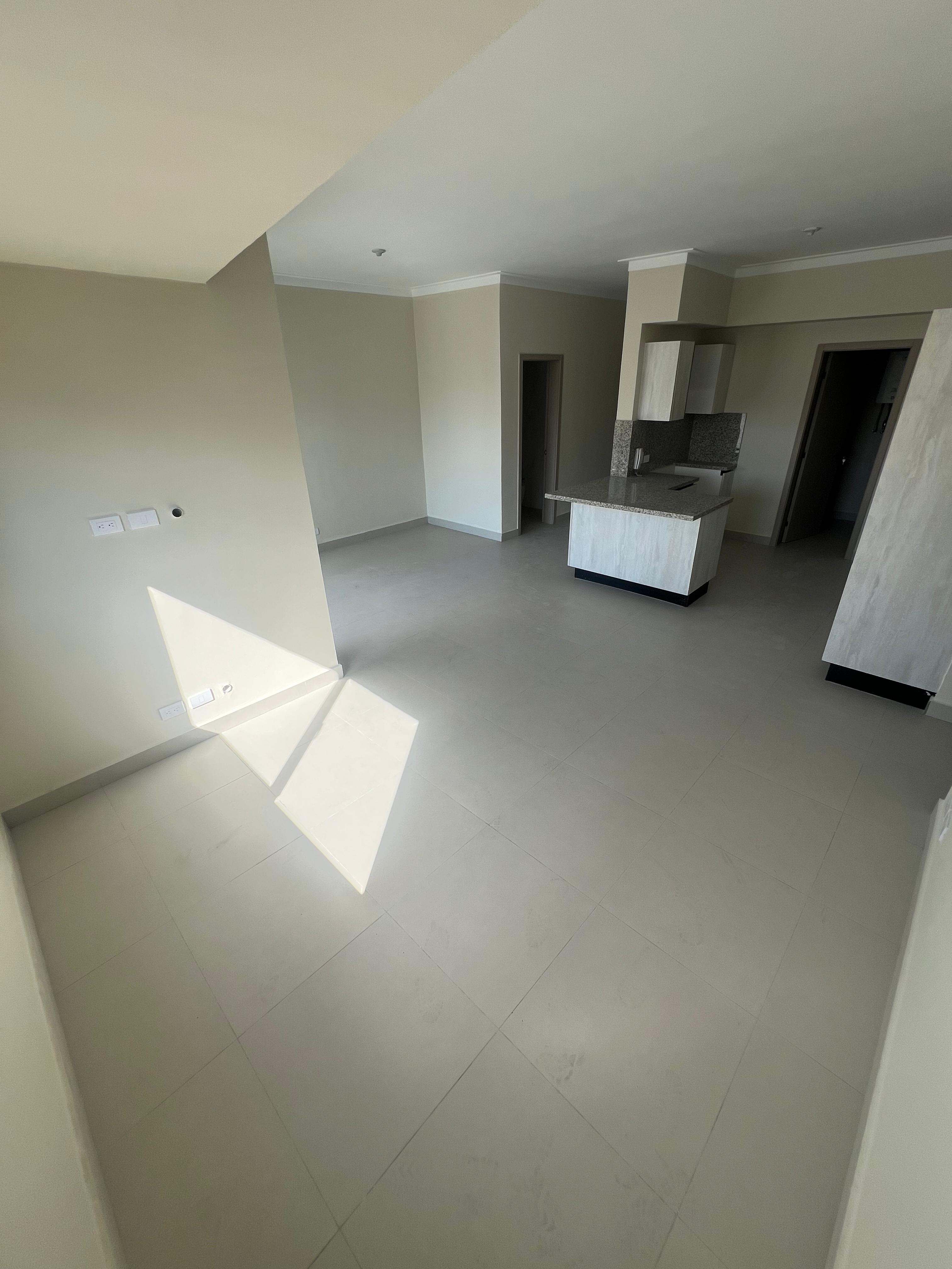 Apartamento en alquiler nuevo en Evaristo Morales Foto 7267473-10.jpg
