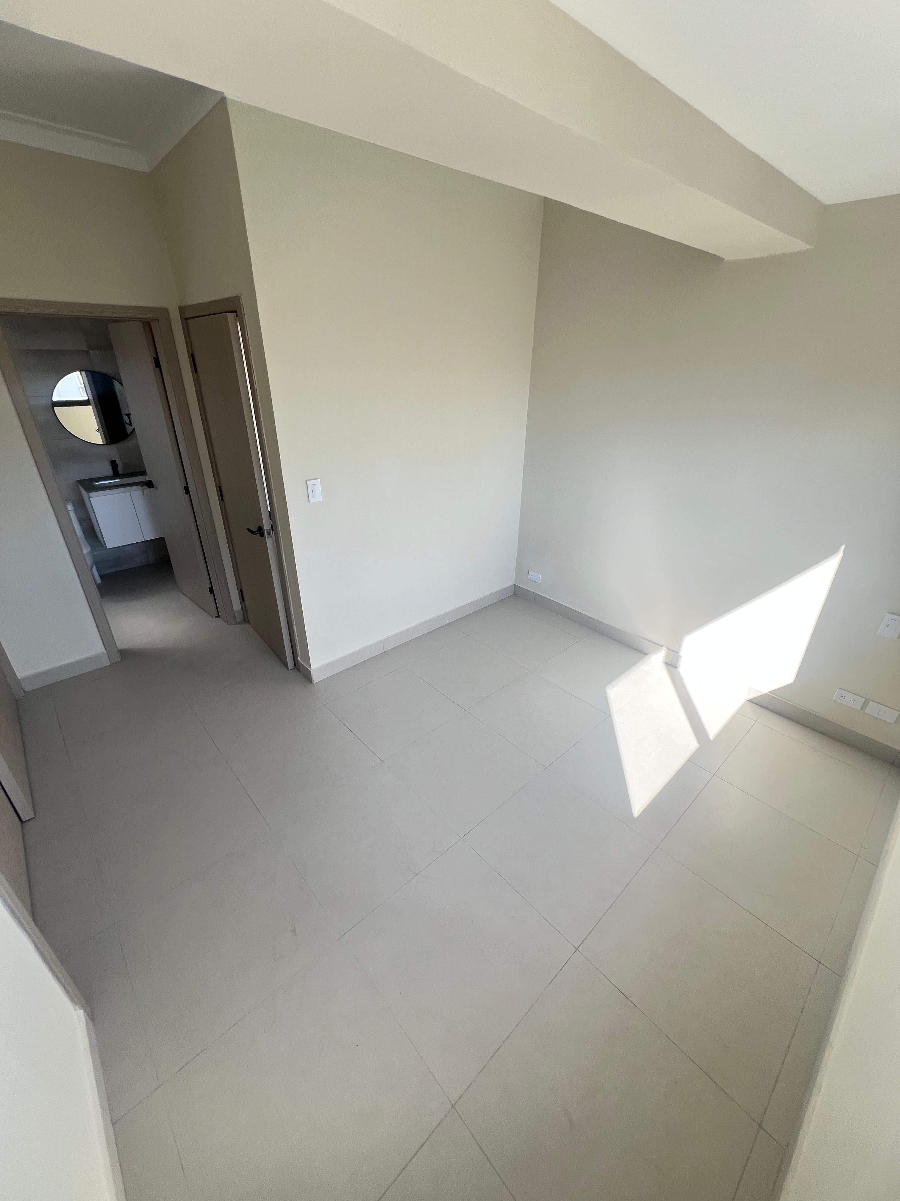 Apartamento en alquiler nuevo en Evaristo Morales Foto 7267473-13.jpg