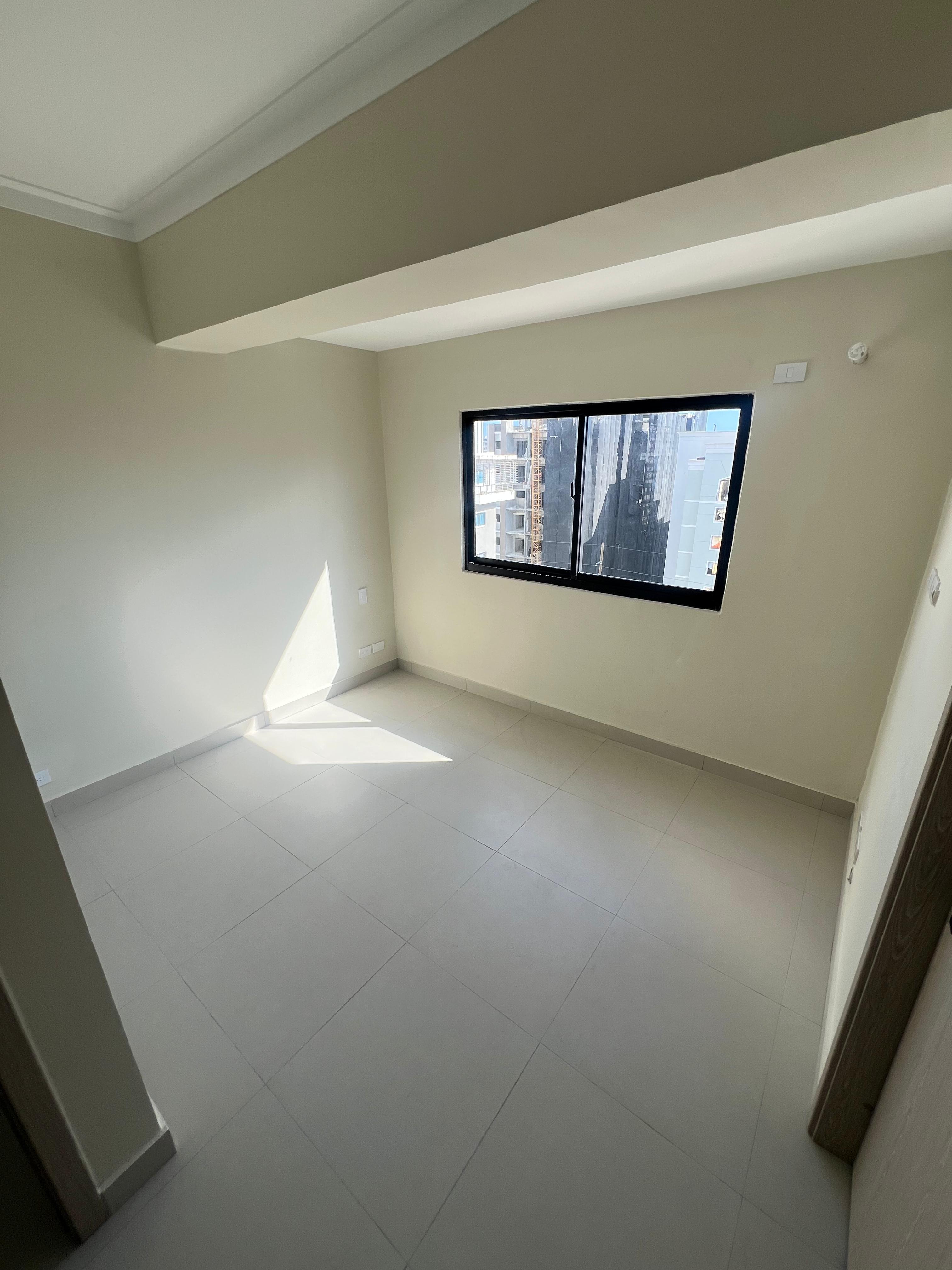 Apartamento en alquiler nuevo en Evaristo Morales Foto 7267473-5.jpg