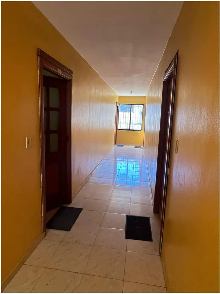 VENDO EN  EDIFICIO DE 2 NIV. EN EL KM. 5 A 2 MINUTOS DE AUT SANCHEZ  S Foto 7267604-3.jpg