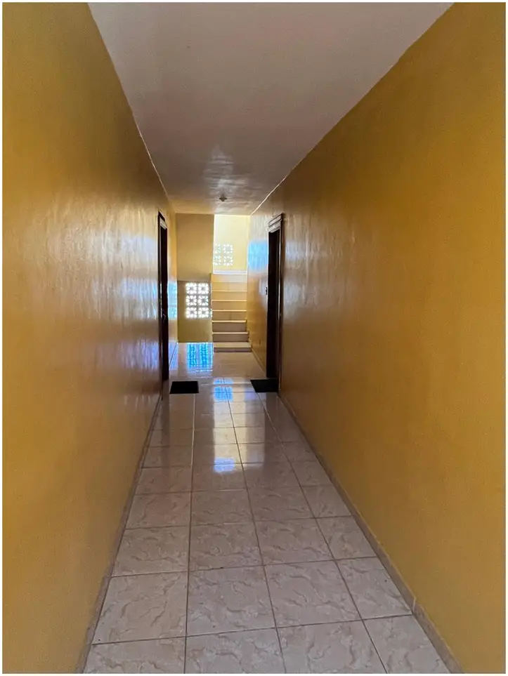 VENDO EN  EDIFICIO DE 2 NIV. EN EL KM. 5 A 2 MINUTOS DE AUT SANCHEZ  S Foto 7267604-4.jpg