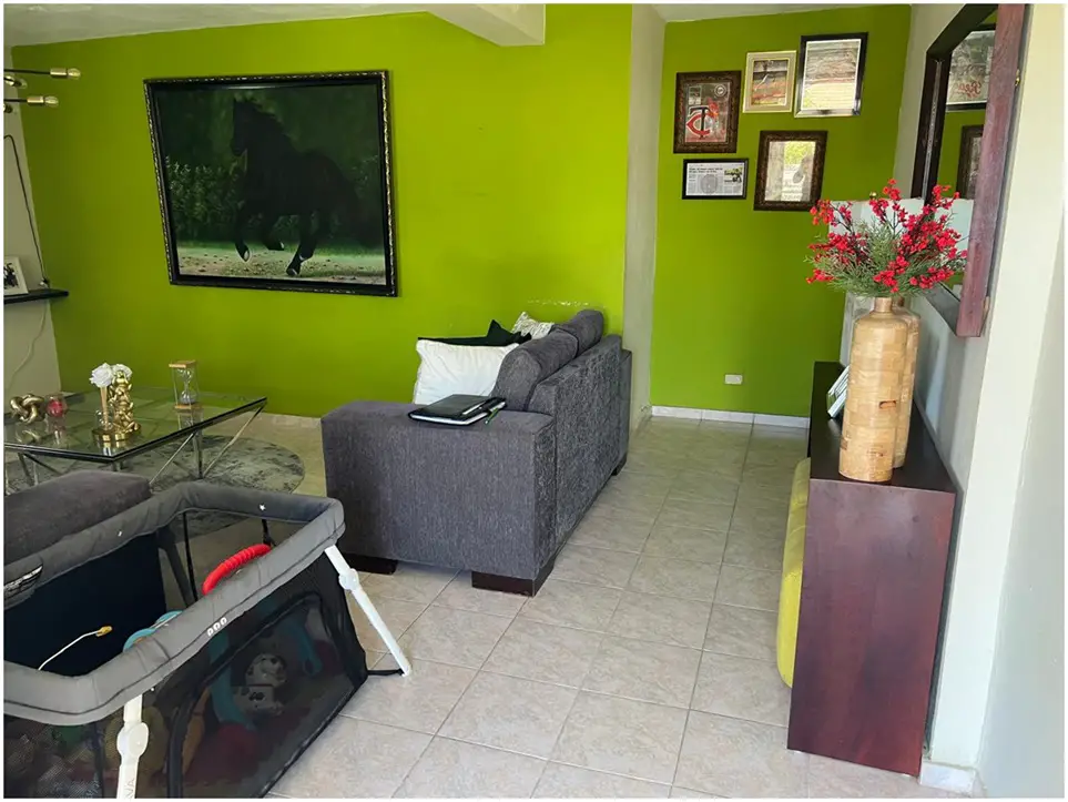VENDO CASA 2 NIV.  3 APTOS  SOLAR ATRAS 423 Mts.2 SAN CRISTOBAL  KM. 5 Foto 7267605-3.jpg