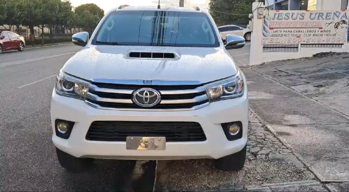 Toyota Hilux 2018 Foto 7267614-1.jpg
