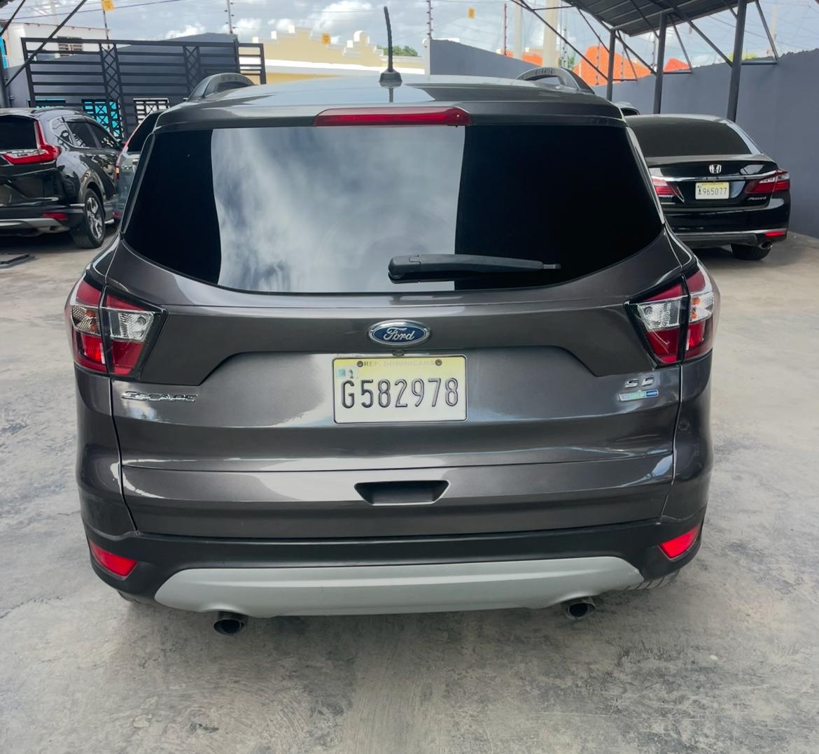 Ford escape 2018 en Peravia Foto 7267626-4.jpg