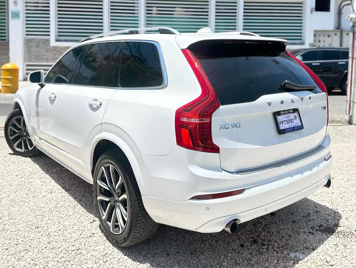 Volvo XC90 Momentum T5 Foto 7268159-2.jpg
