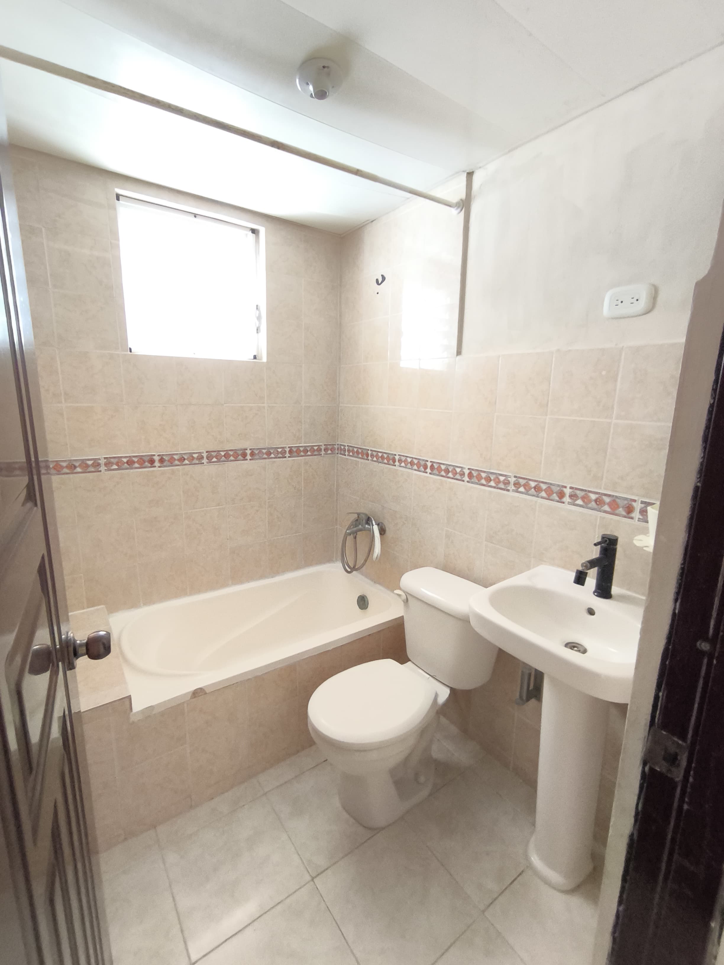 Venta de Apartamento en El Brisal próximo a Megacentro Foto 7268183-10.jpg