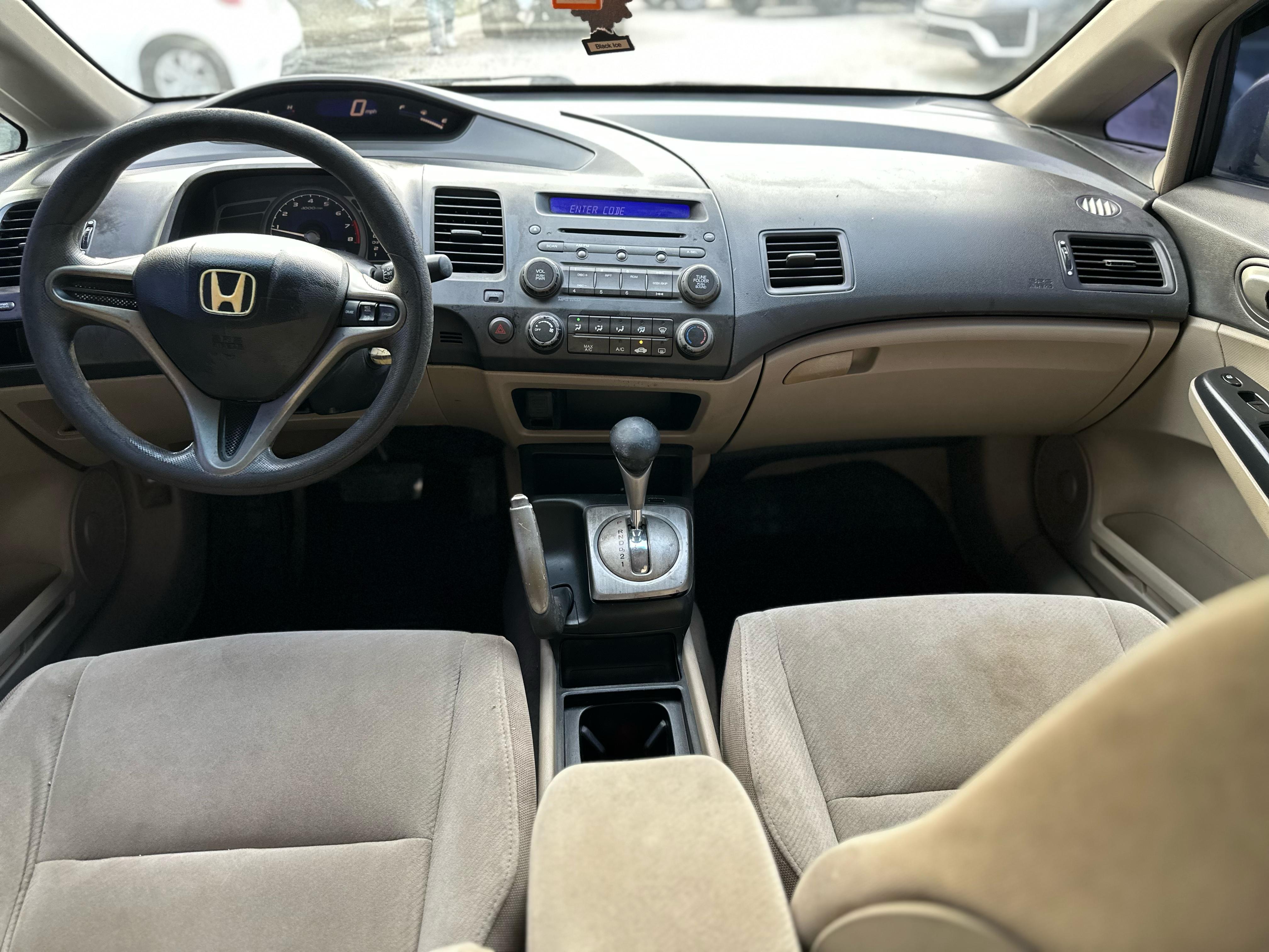 Honda Civic LX 2010 Foto 7268187-7.jpg