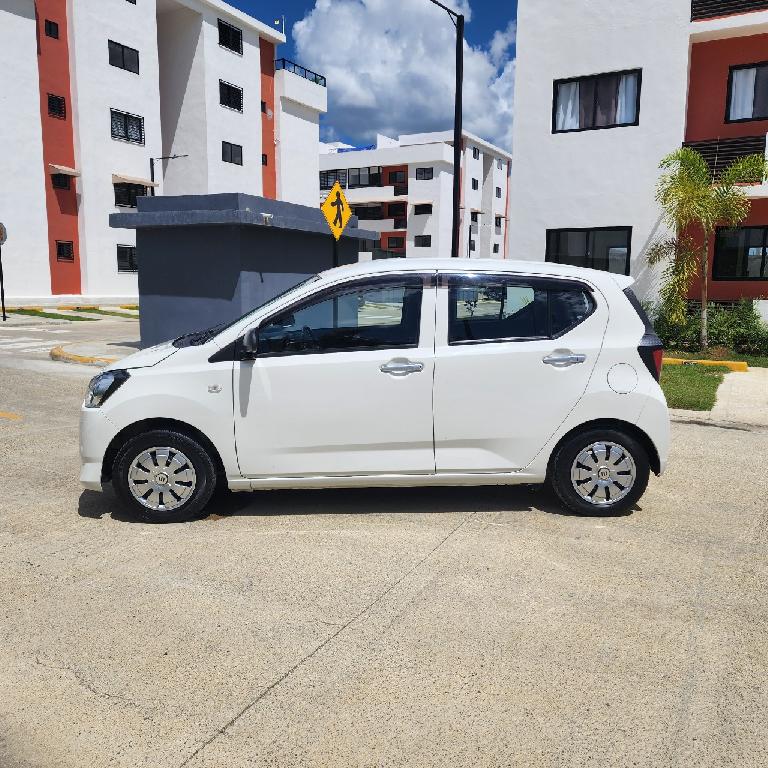 Daihatsu  2018 Gasolina Foto 7268190-2.jpg