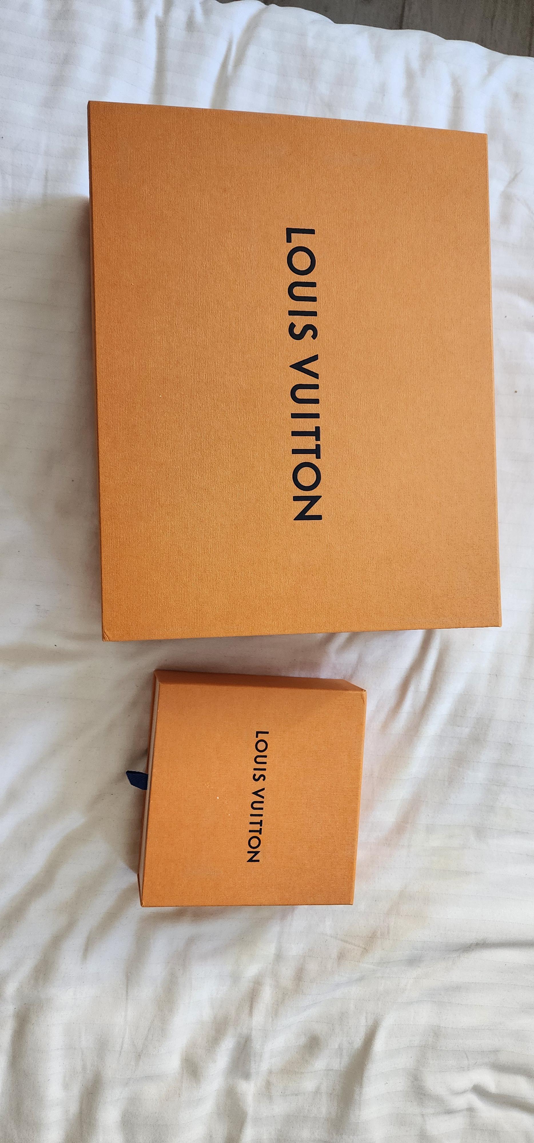 Vendo tenis y correa Louis Vuitton Originales! Foto 7268379-4.jpg