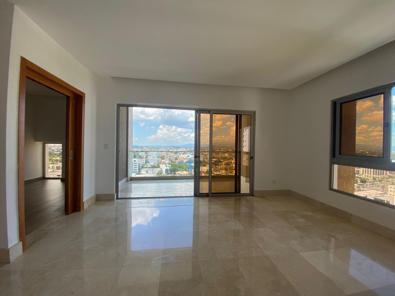 Penthouse en venta Nuevo a estrenar de 4 habitaciones en el Ensanche P Foto 7268436-11.jpg