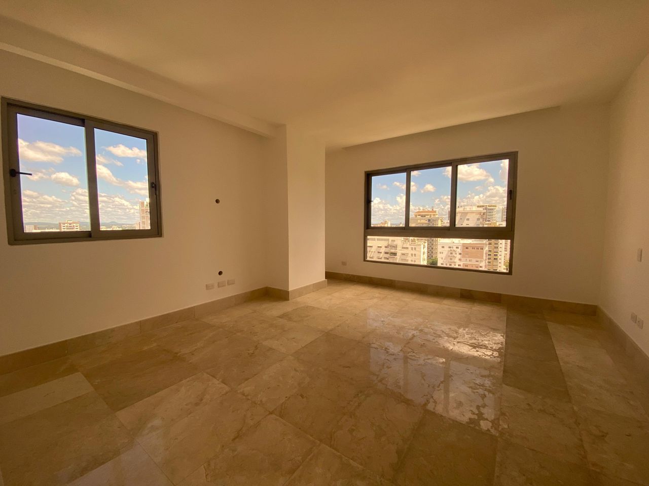 Penthouse en venta Nuevo a estrenar de 4 habitaciones en el Ensanche P Foto 7268436-6.jpg