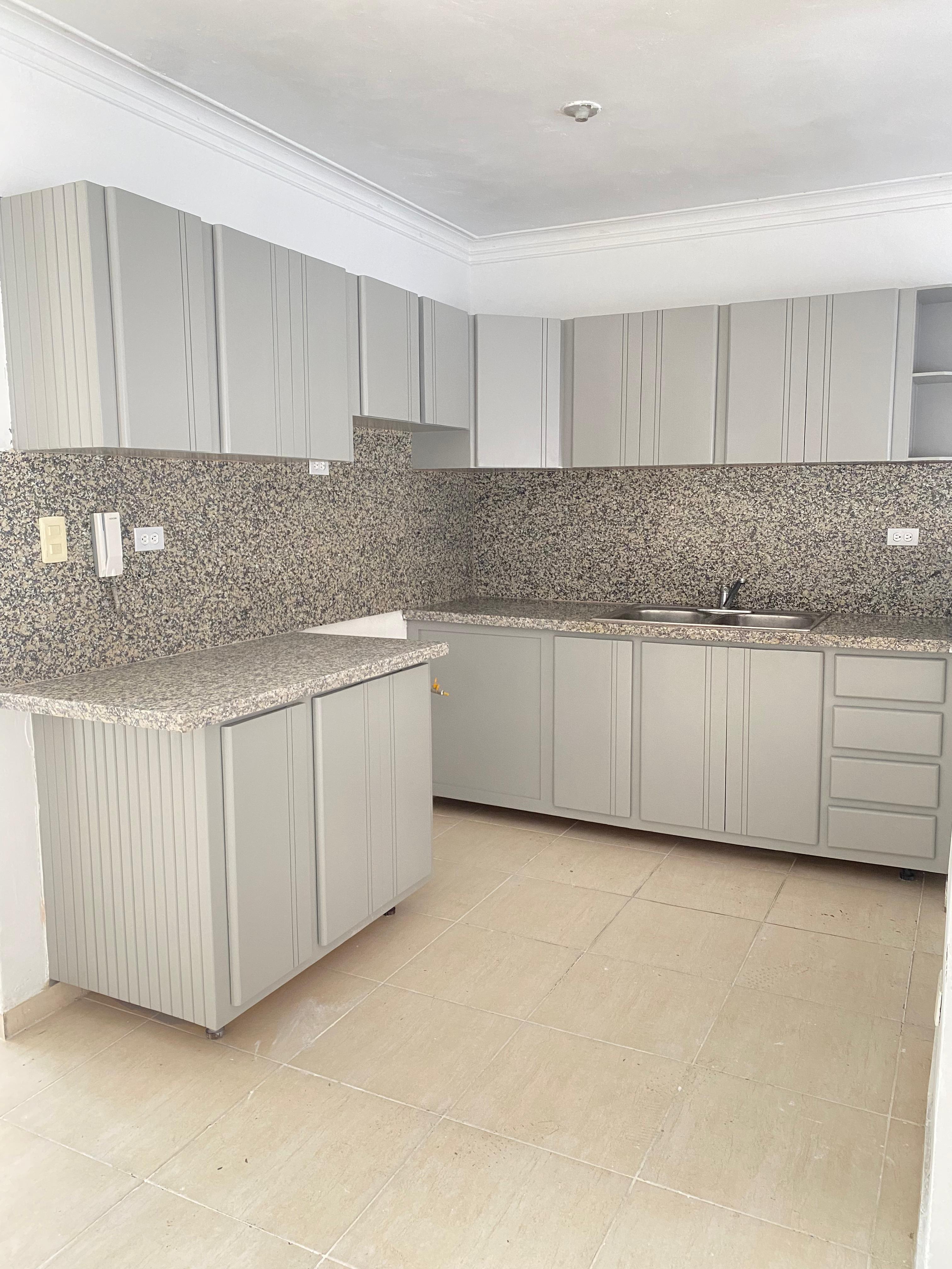 Apartamento en venta en el Residencial Esther en Santo Domingo Oeste Foto 7268462-1.jpg