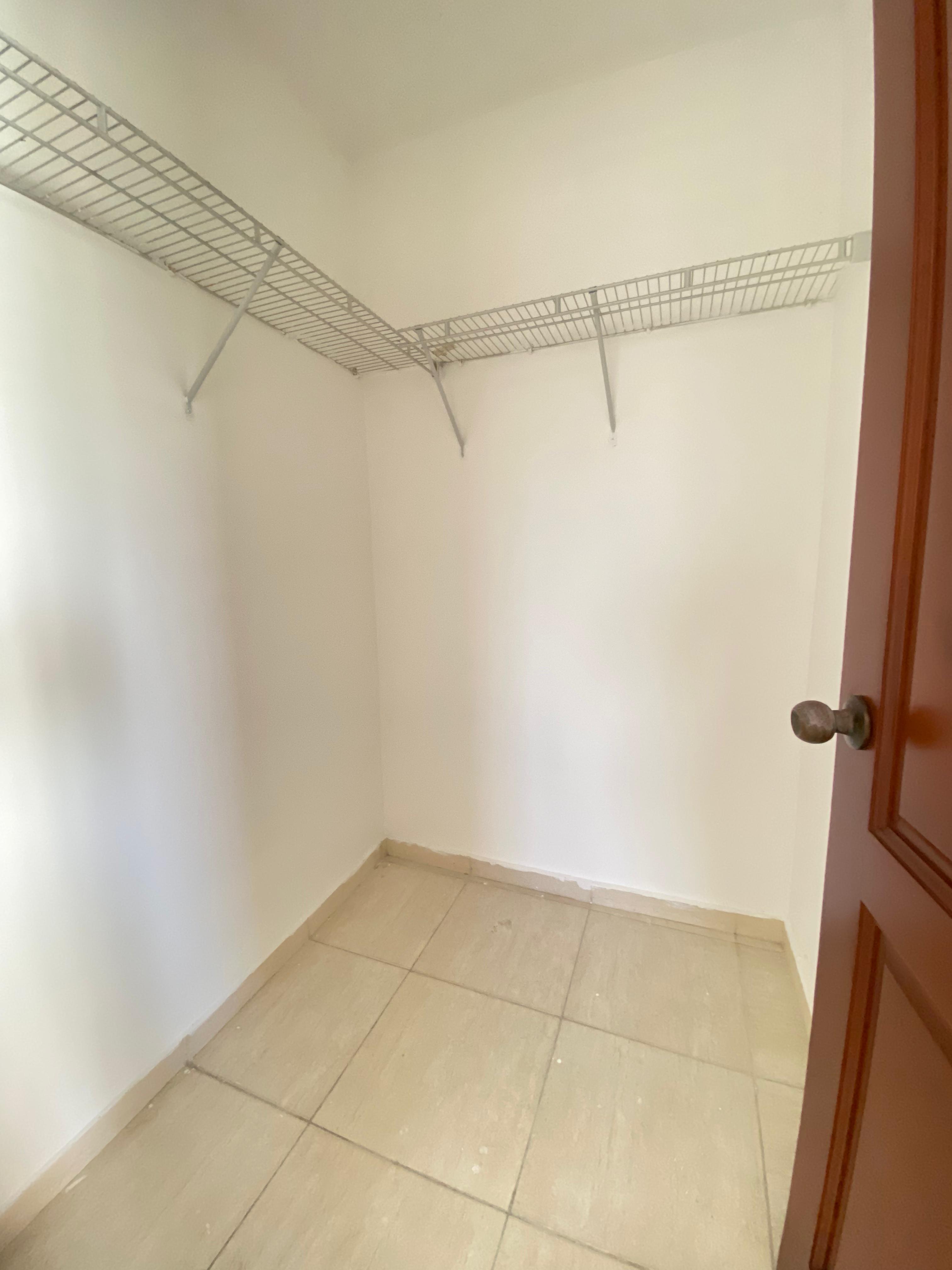 Apartamento en venta en el Residencial Esther en Santo Domingo Oeste Foto 7268462-11.jpg