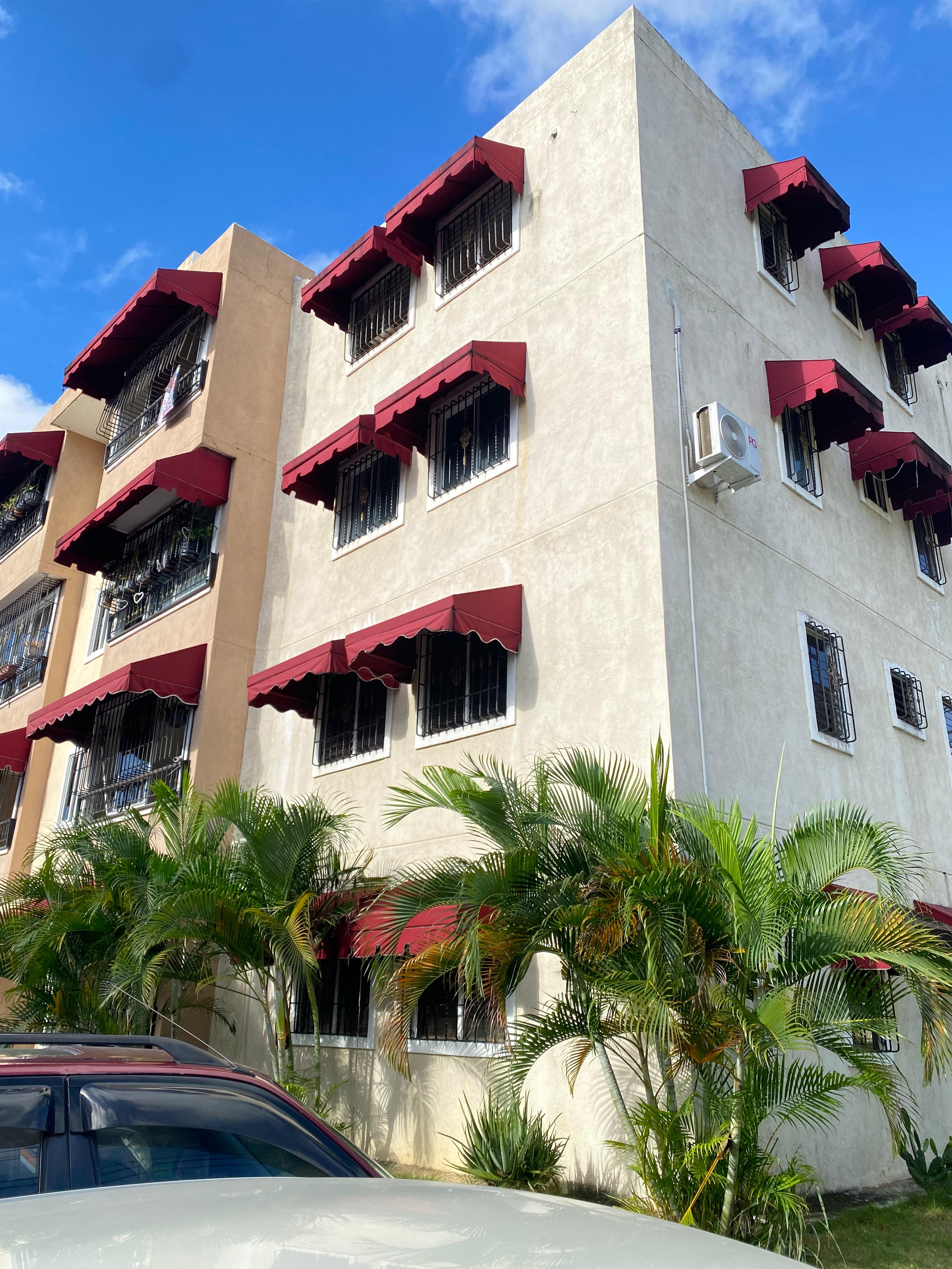 Apartamento en venta en el Residencial Esther en Santo Domingo Oeste Foto 7268462-3.jpg