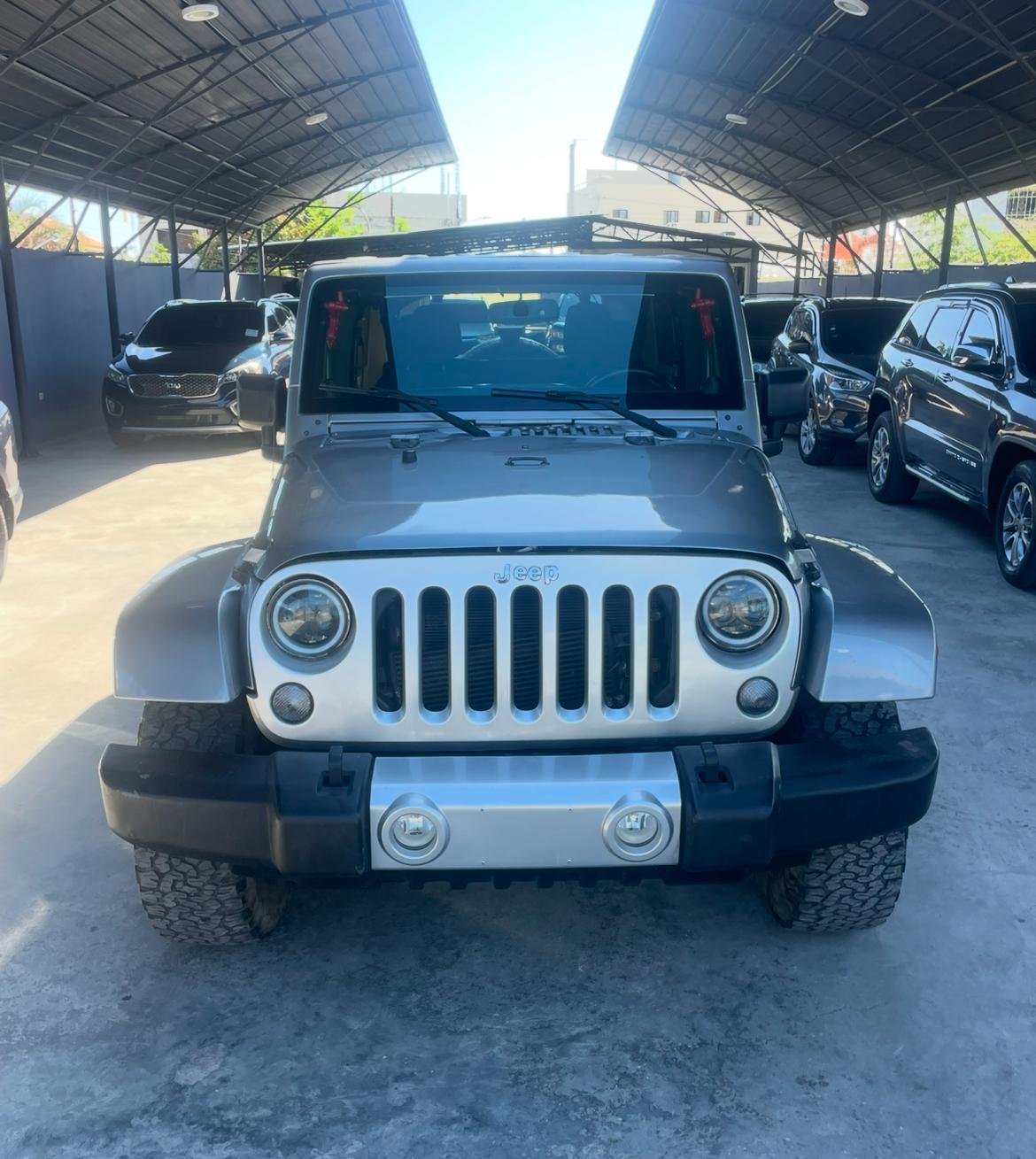Jeep wrangler Sahara 2014  en Peravia Foto 7268468-5.jpg