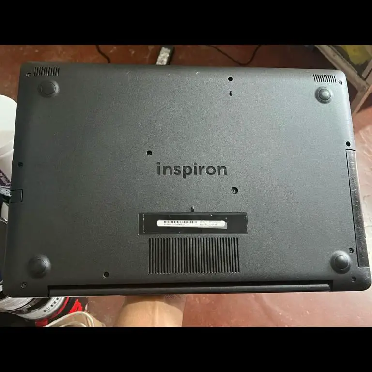 Laptop dell Inspiron 15.6 Core i3 7ma Gen ssd 256gb 8 gb ram Como nuev Foto 7268598-3.jpg