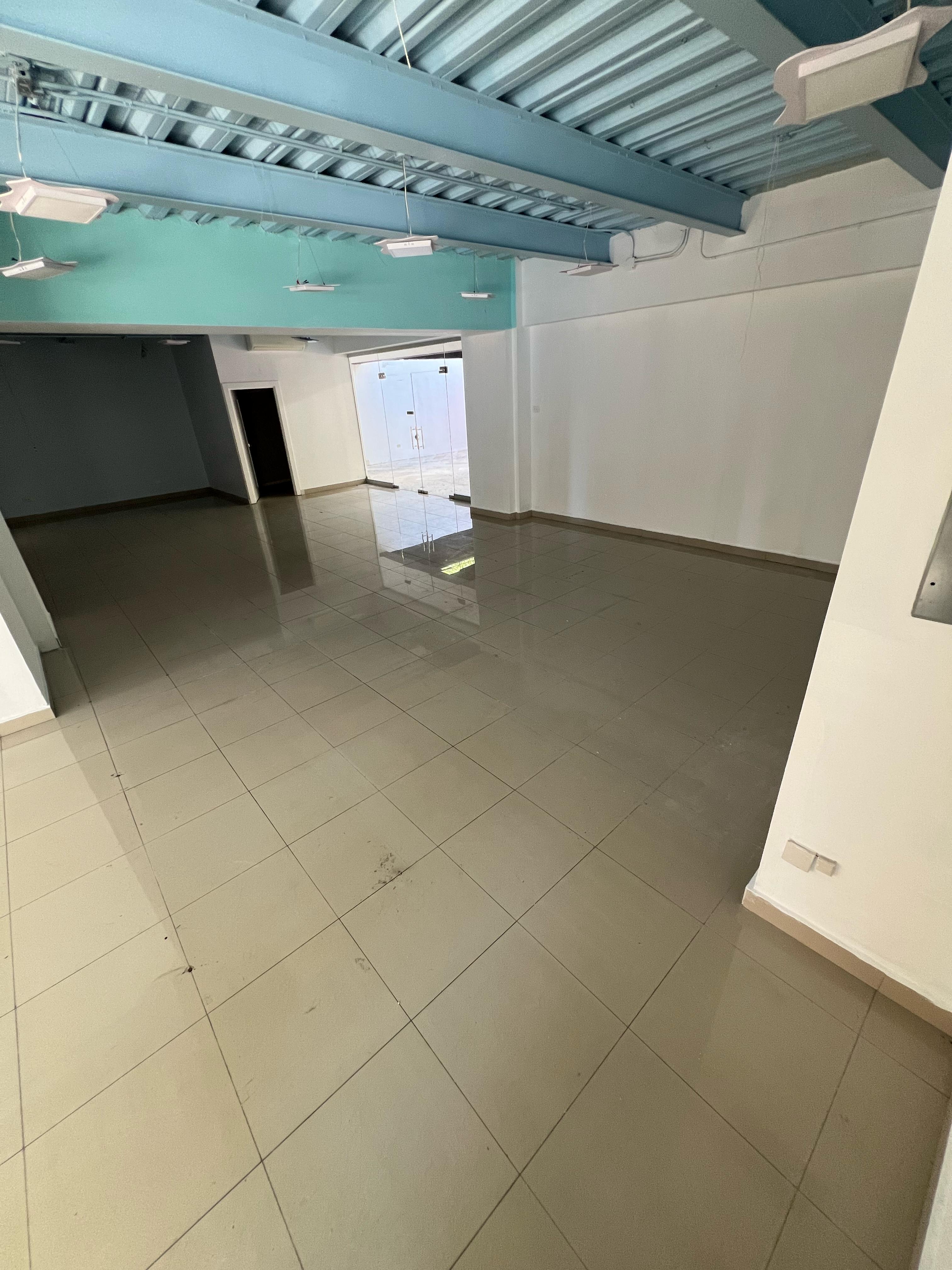 Local para Restaurante con Terraza privada en Alquiler en Ensanche Par Foto 7268695-8.jpg