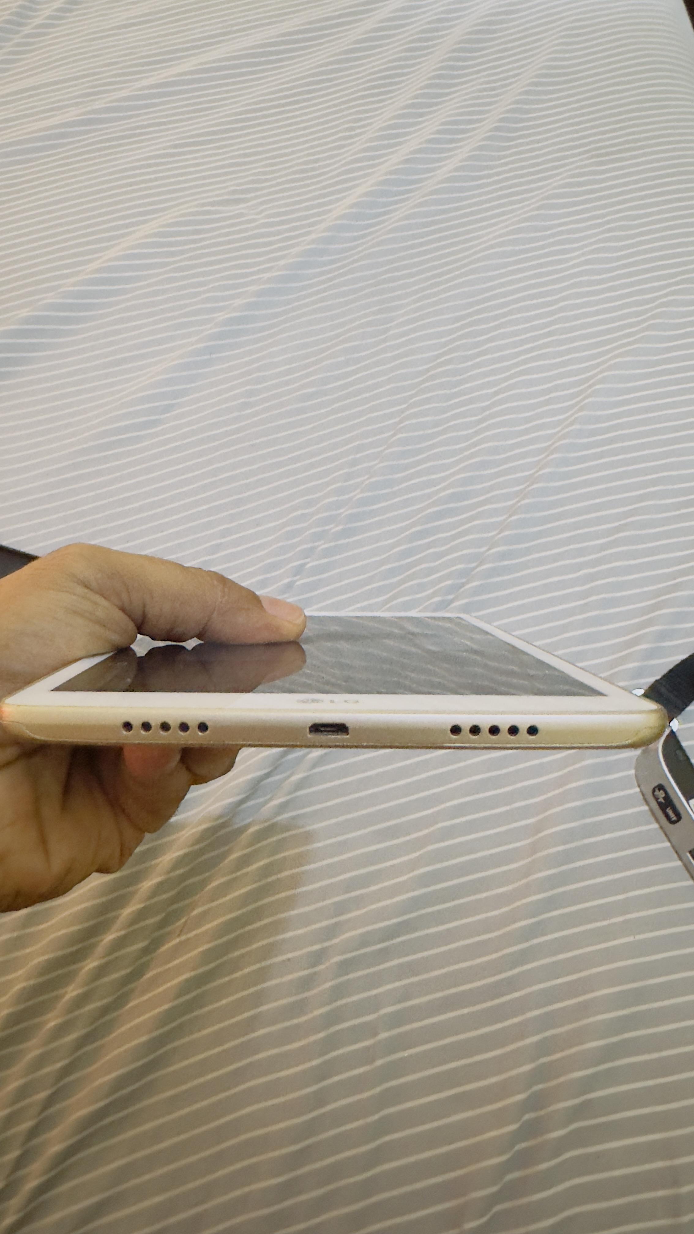 TABLET LG G PAD 8 PULGADAS BLANCA WIFI Foto 7268769-6.jpg
