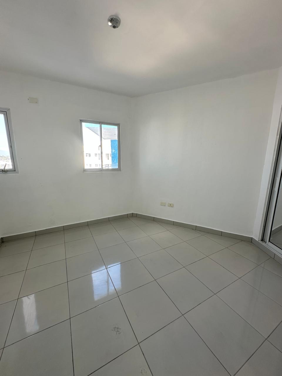 Vendo apartamento espacioso Proximo a Colina Centro Jacobo Majluta Foto 7268790-10.jpg