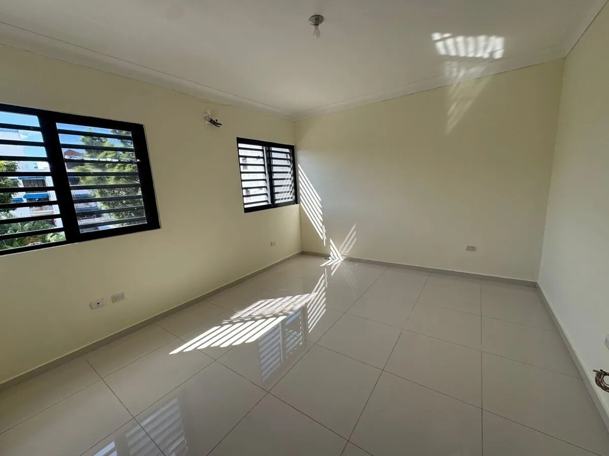 VENTA DE ACOGEDOR APARTAMENTO EN ENS. QUISQUEYA Foto 7268797-4.jpg