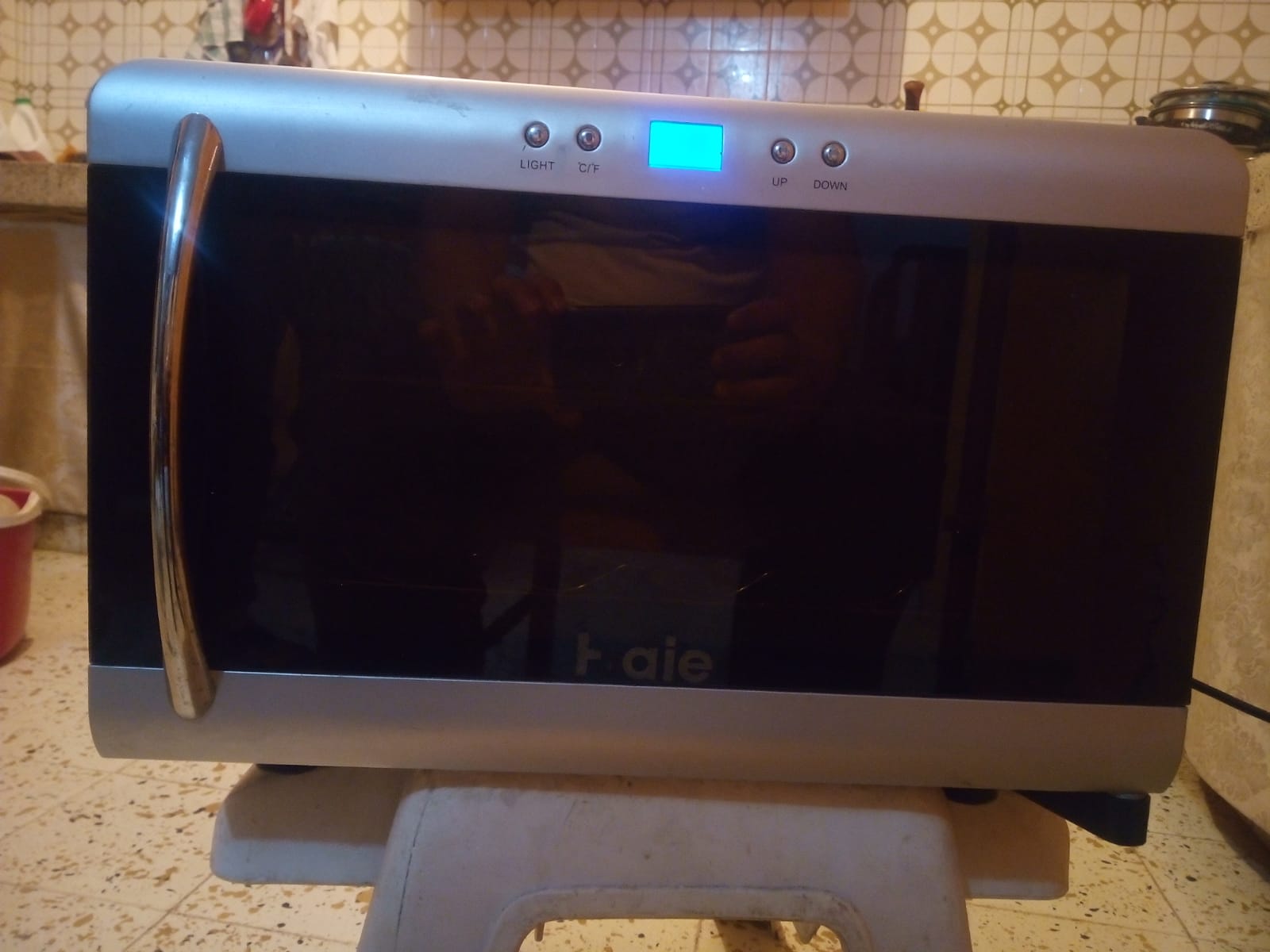 Vinera Digital Haier para 8 Botellas Elegancia y Precisión Foto 7268800-2.jpg