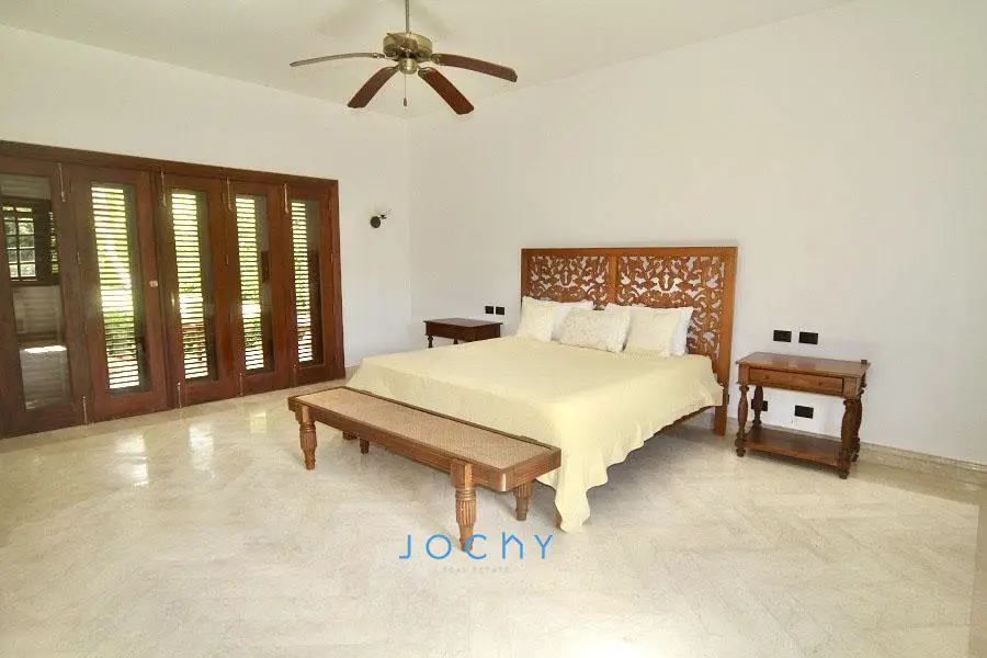 Jochy Real Estate vende villa en Casa de Campo La Romana R.D Foto 7268875-8.jpg